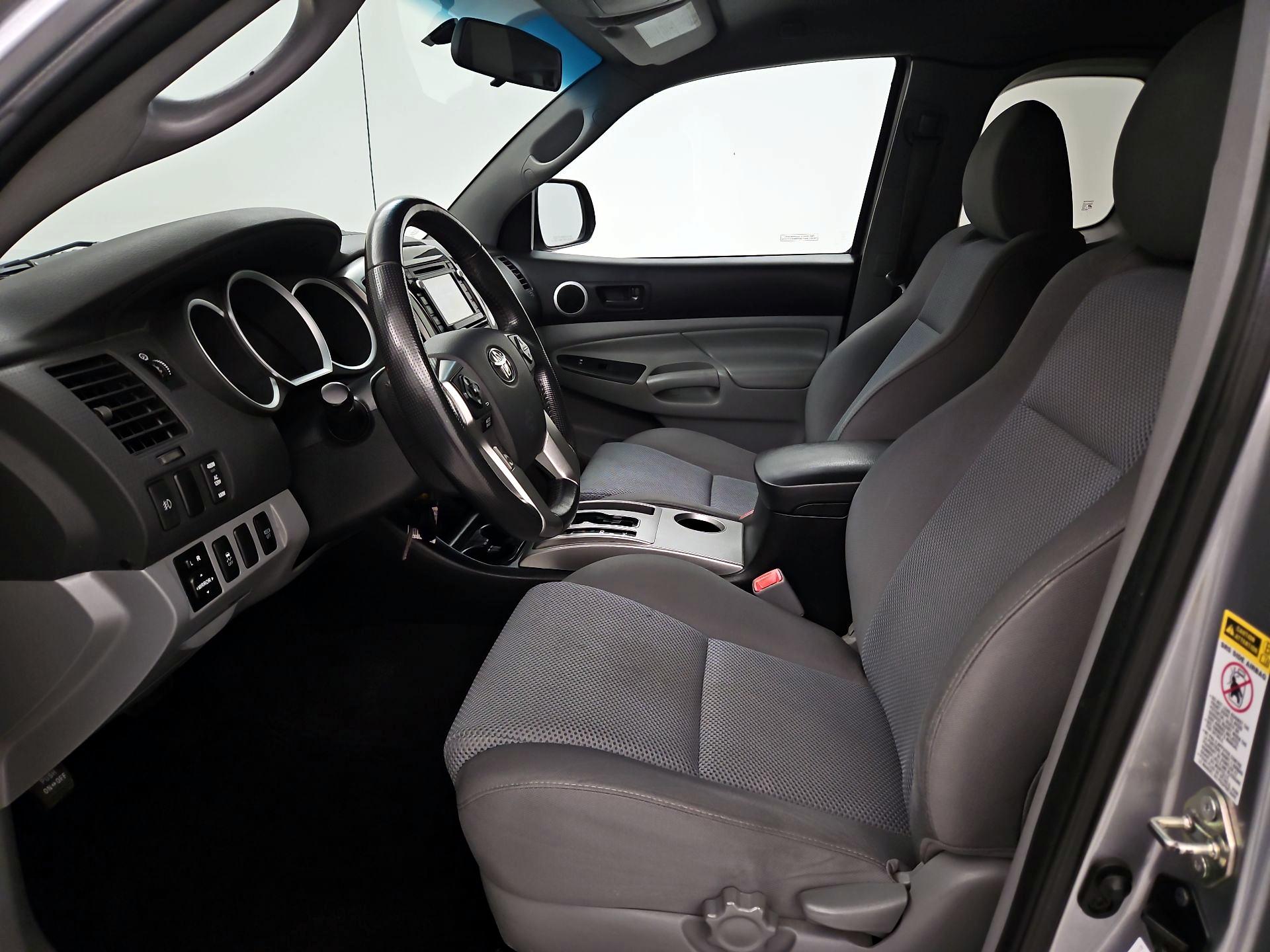 Thumbnail: 2014 Toyota Tacoma - 11
