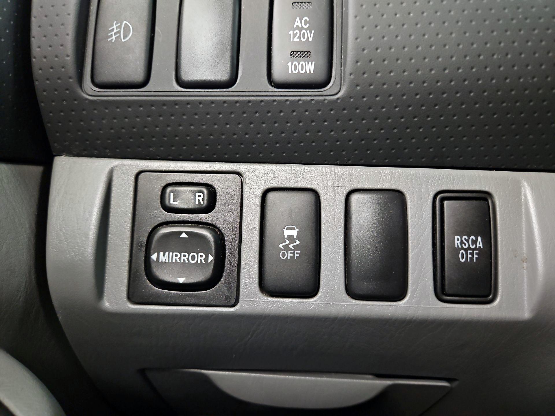 Thumbnail: 2014 Toyota Tacoma - 13
