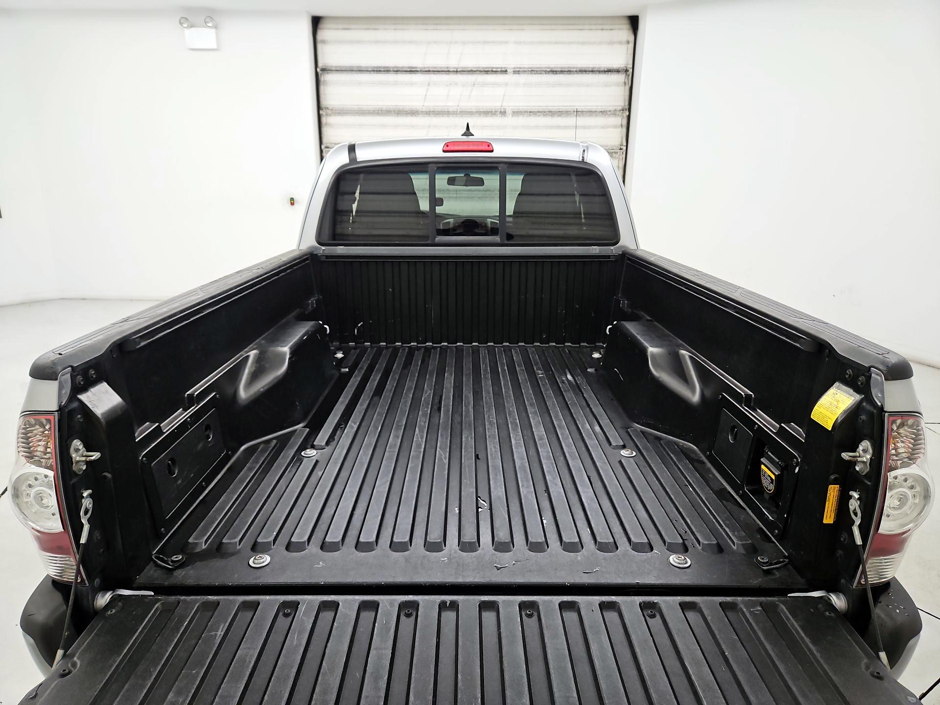 Thumbnail: 2014 Toyota Tacoma - 19