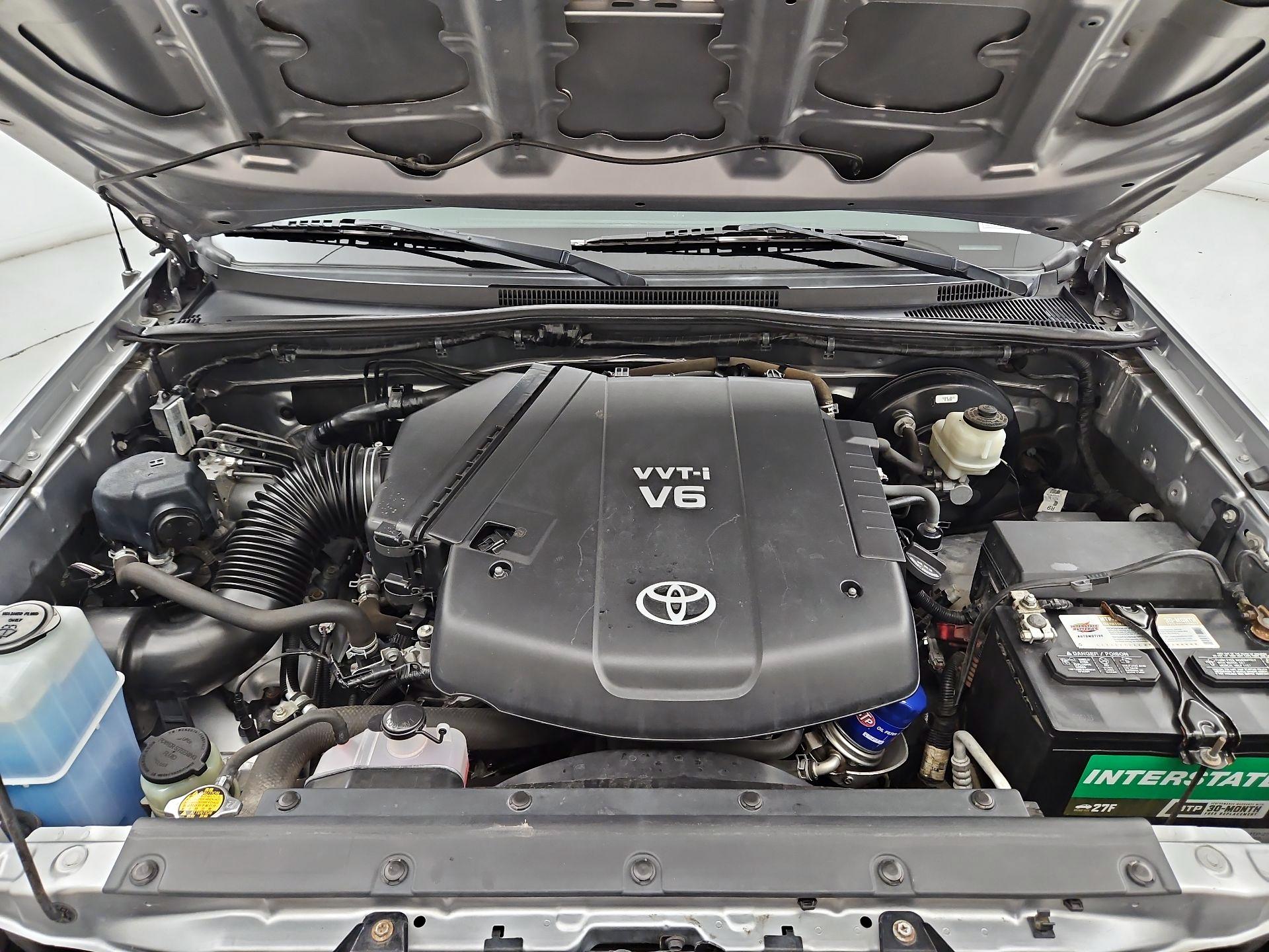 Thumbnail: 2014 Toyota Tacoma - 20