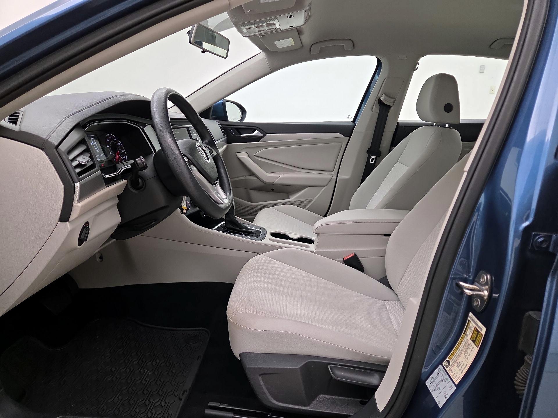 Thumbnail: 2020 Volkswagen Jetta - 11