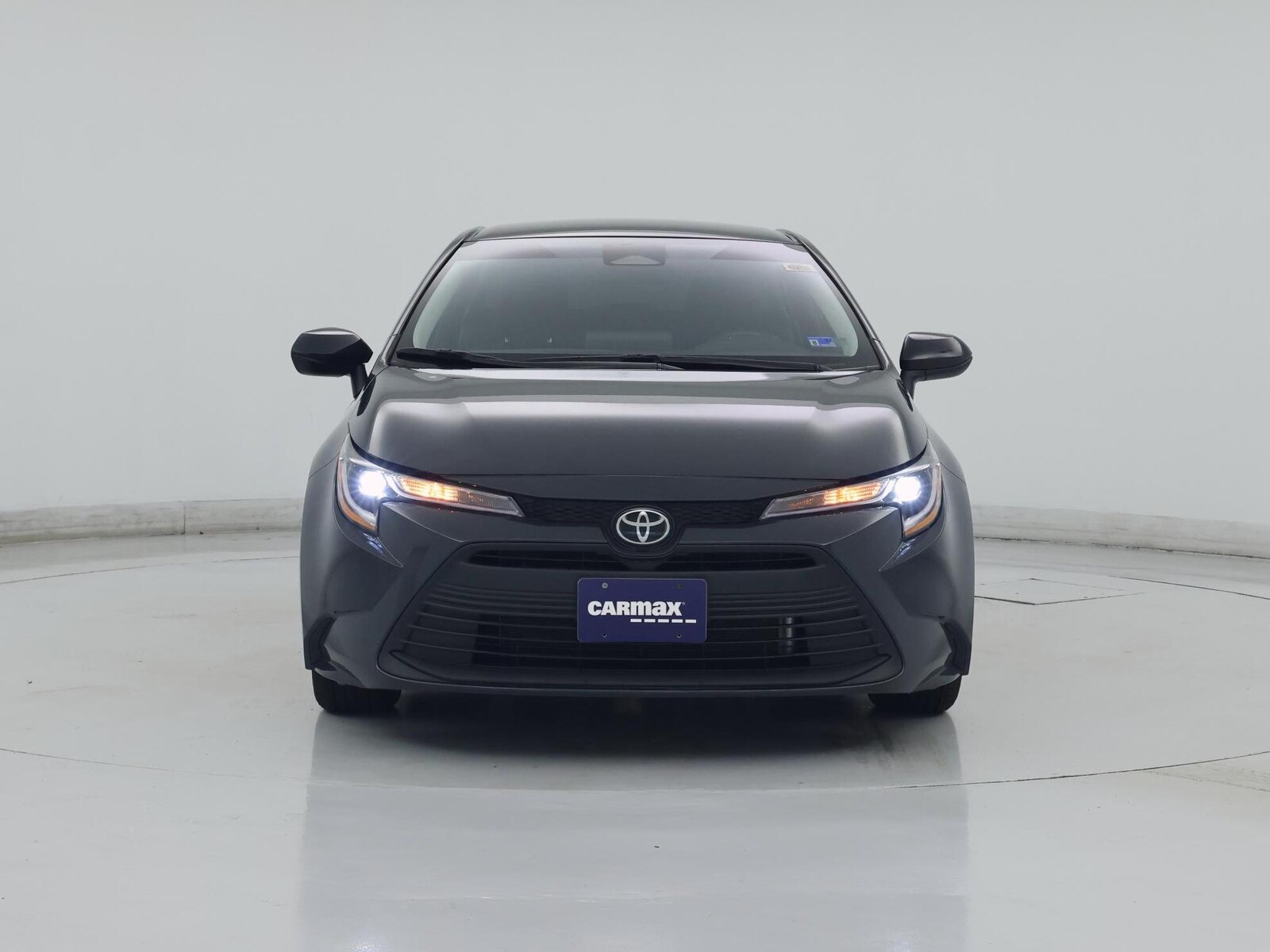 2025 Toyota Corolla LE - Photo 6
