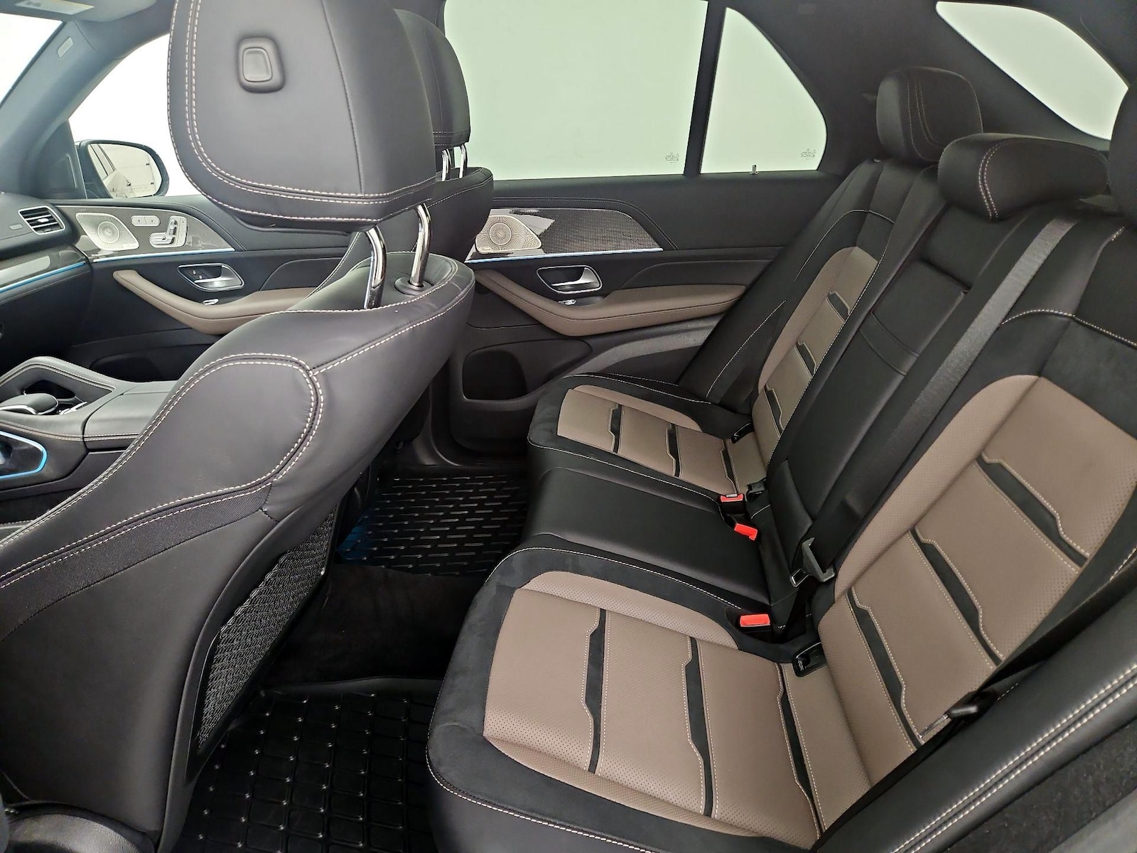 Rear Air Conditioning