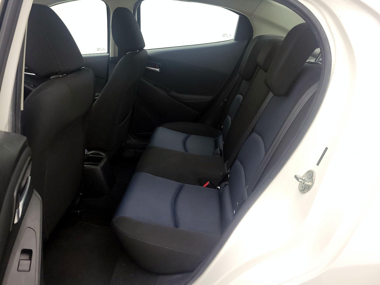 2018 Toyota Yaris iA Base - Photo 19