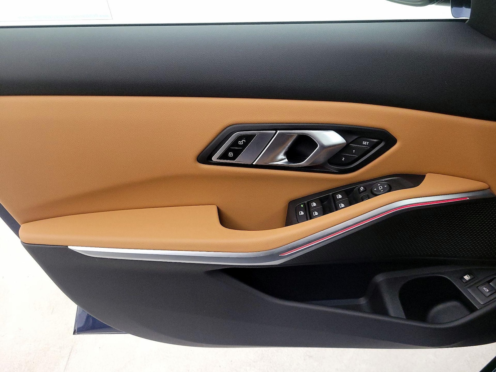2022 BMW 3 Series 330e - Photo 13