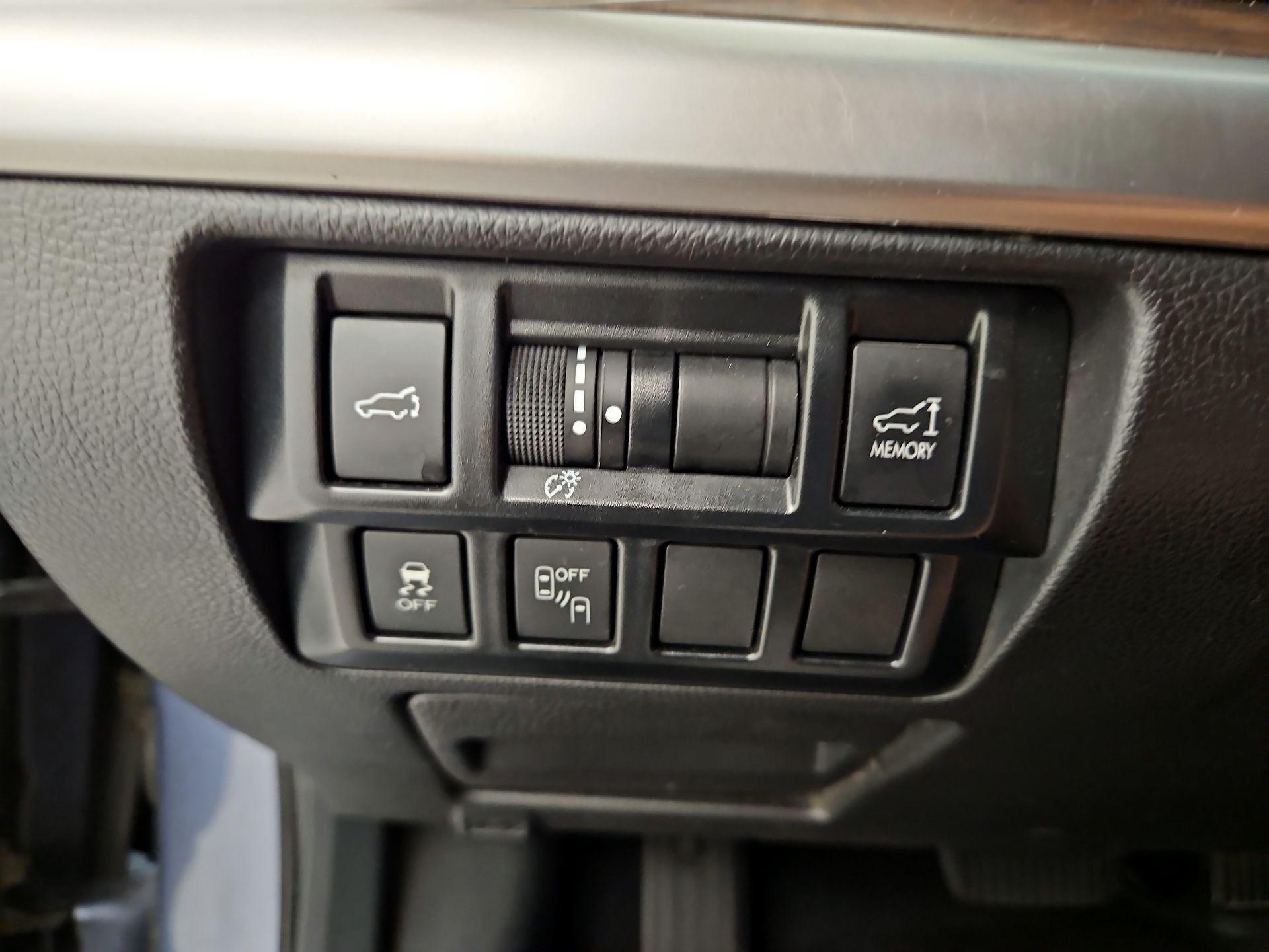 Thumbnail: 2016 Subaru Outback - 13