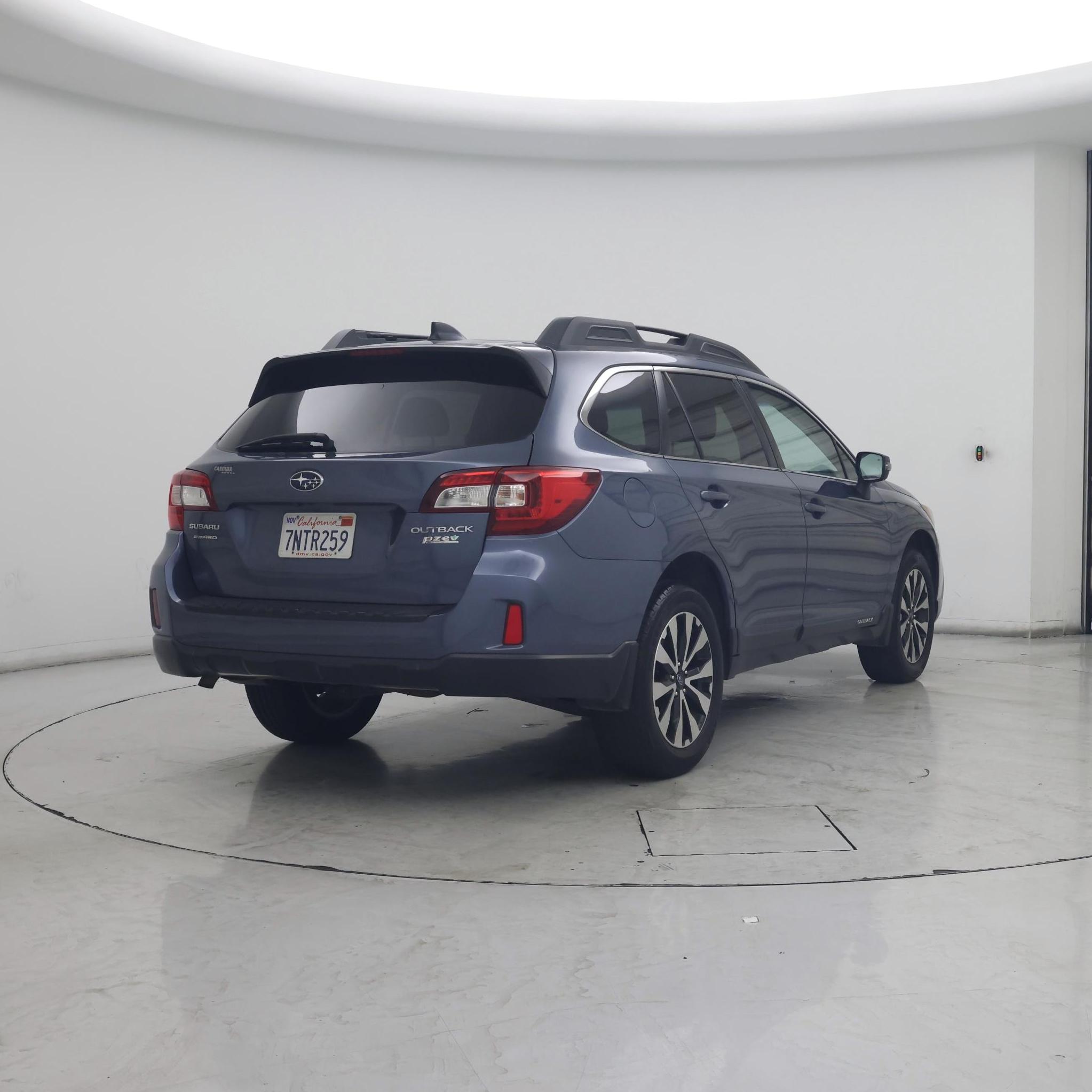 Thumbnail: 2016 Subaru Outback - 8