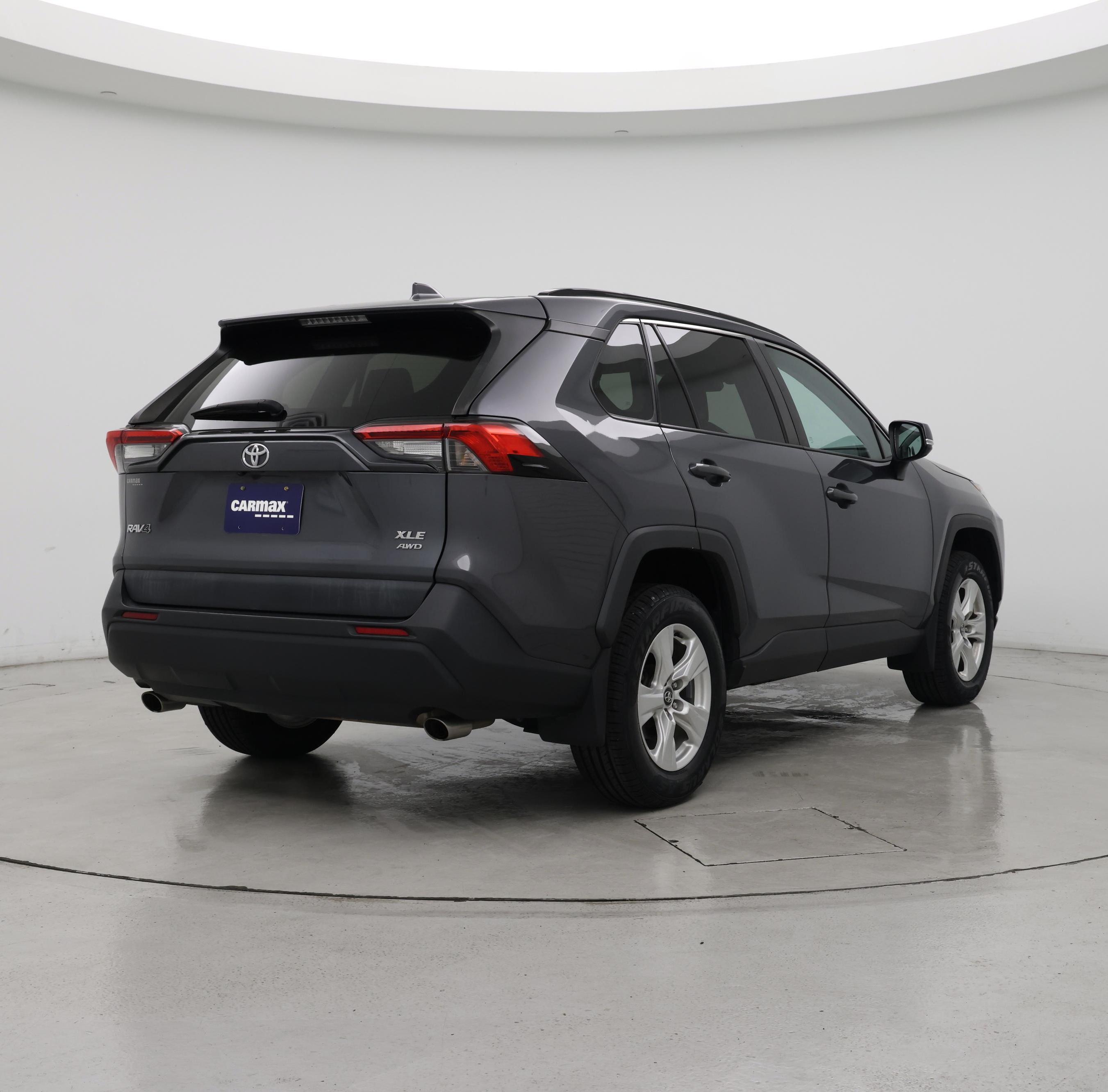 Thumbnail: 2021 Toyota RAV4 - 8