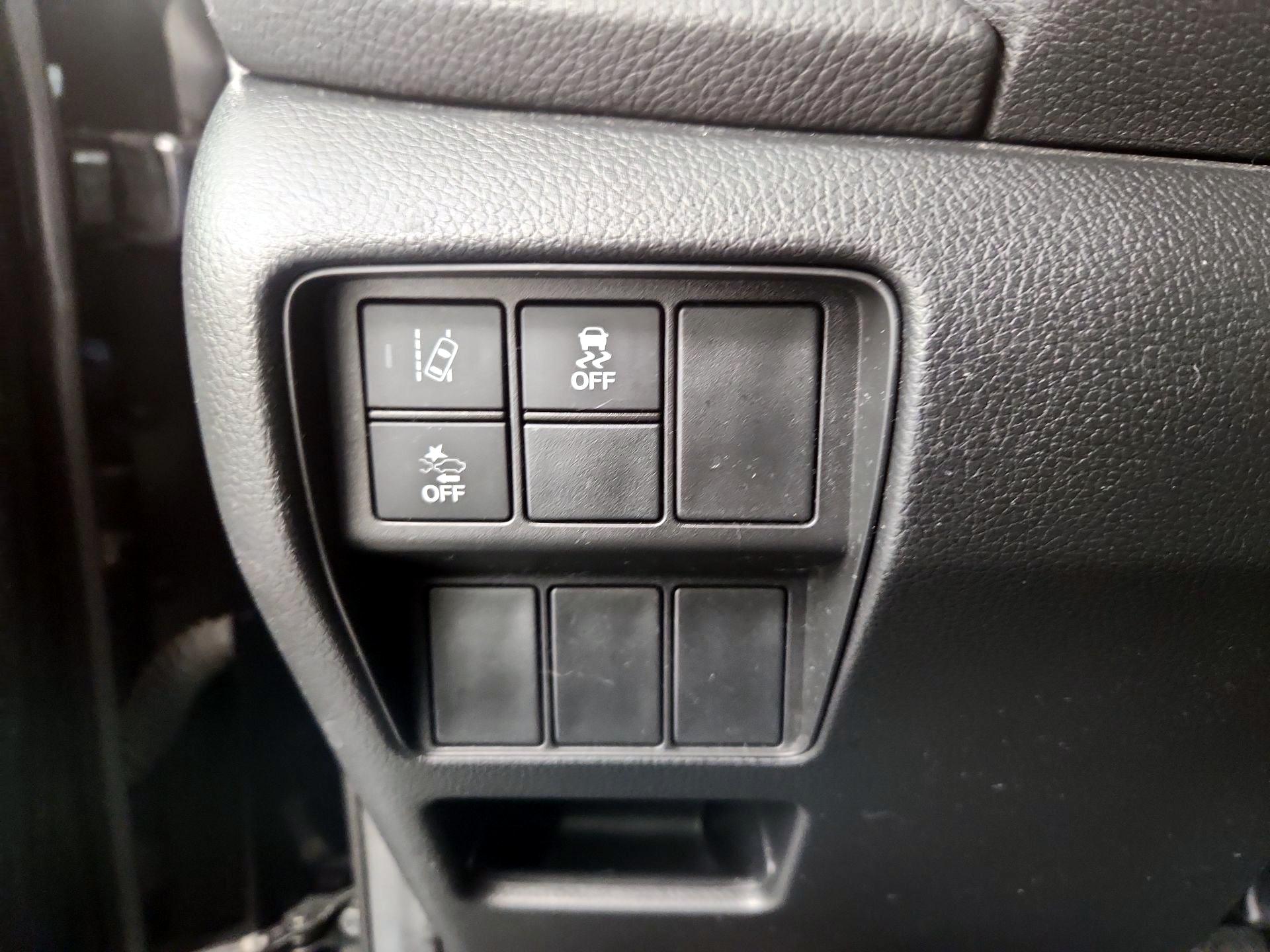 Thumbnail: 2017 Honda CR-V - 13