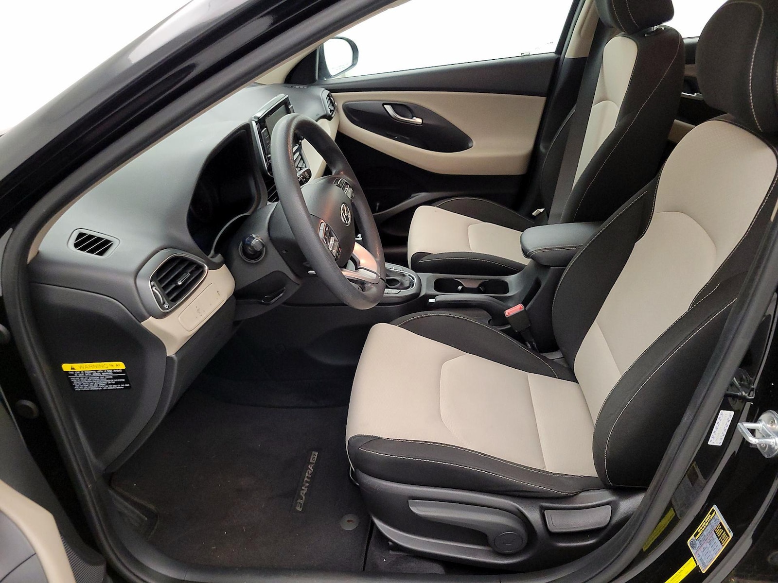 2018 Hyundai Elantra GT GT - Photo 12