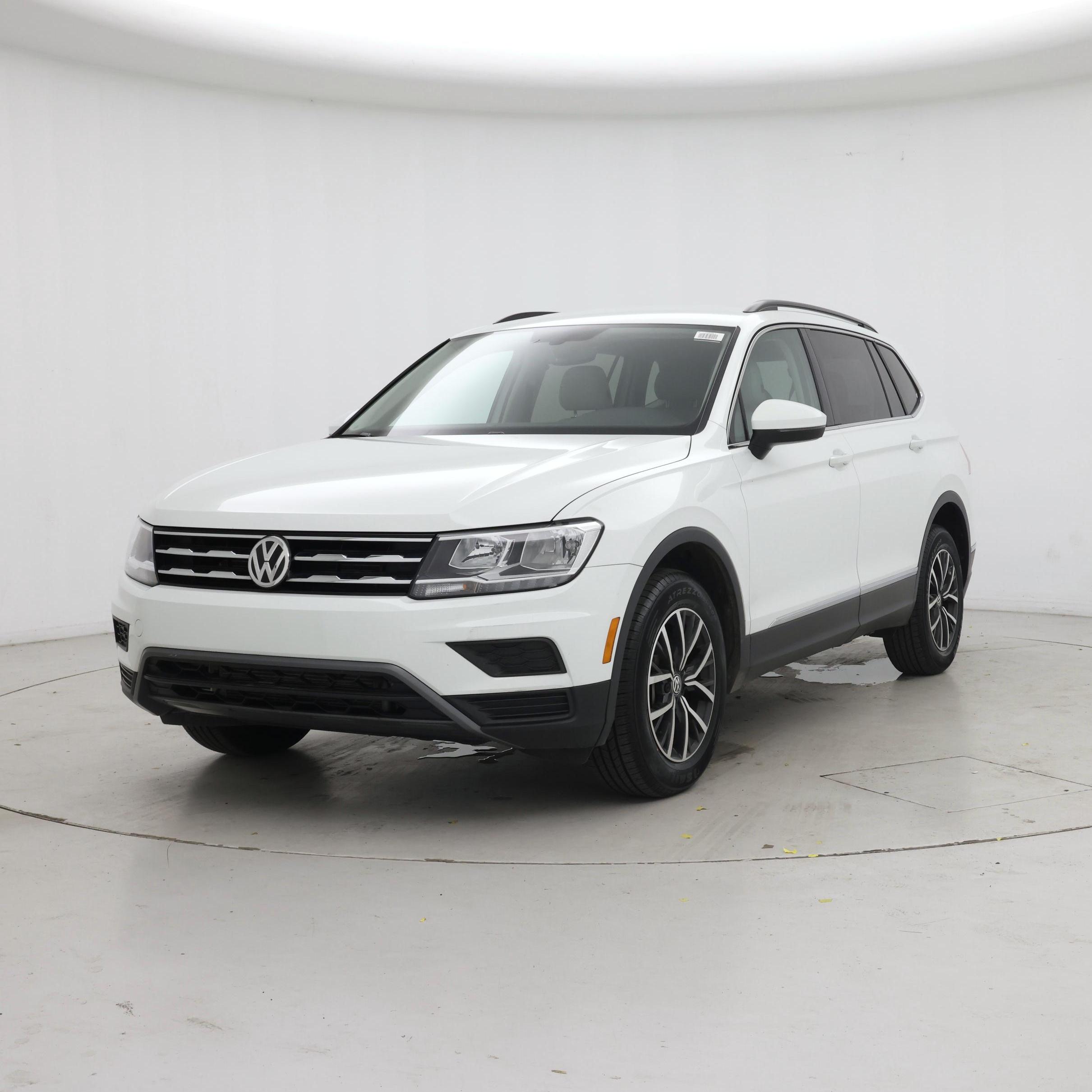 Thumbnail: 2020 Volkswagen Tiguan - 4