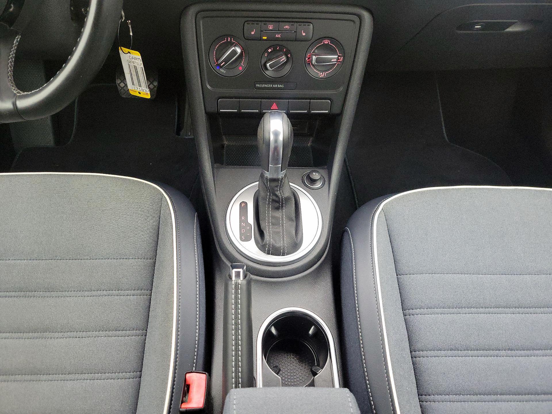 Thumbnail: 2016 Volkswagen Beetle - 16