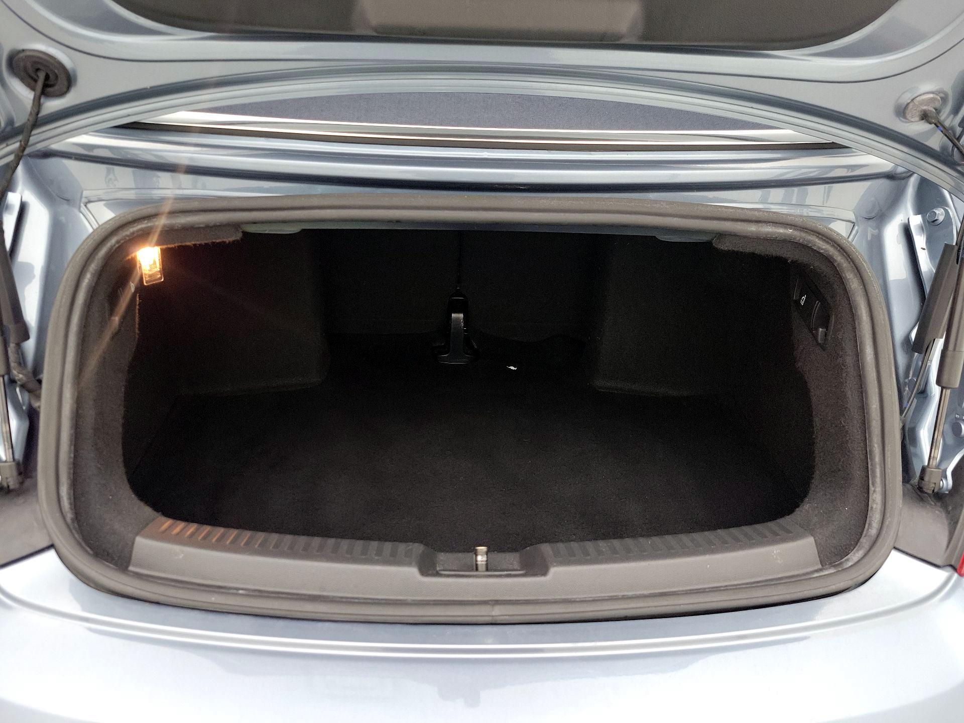 Thumbnail: 2016 Volkswagen Beetle - 19