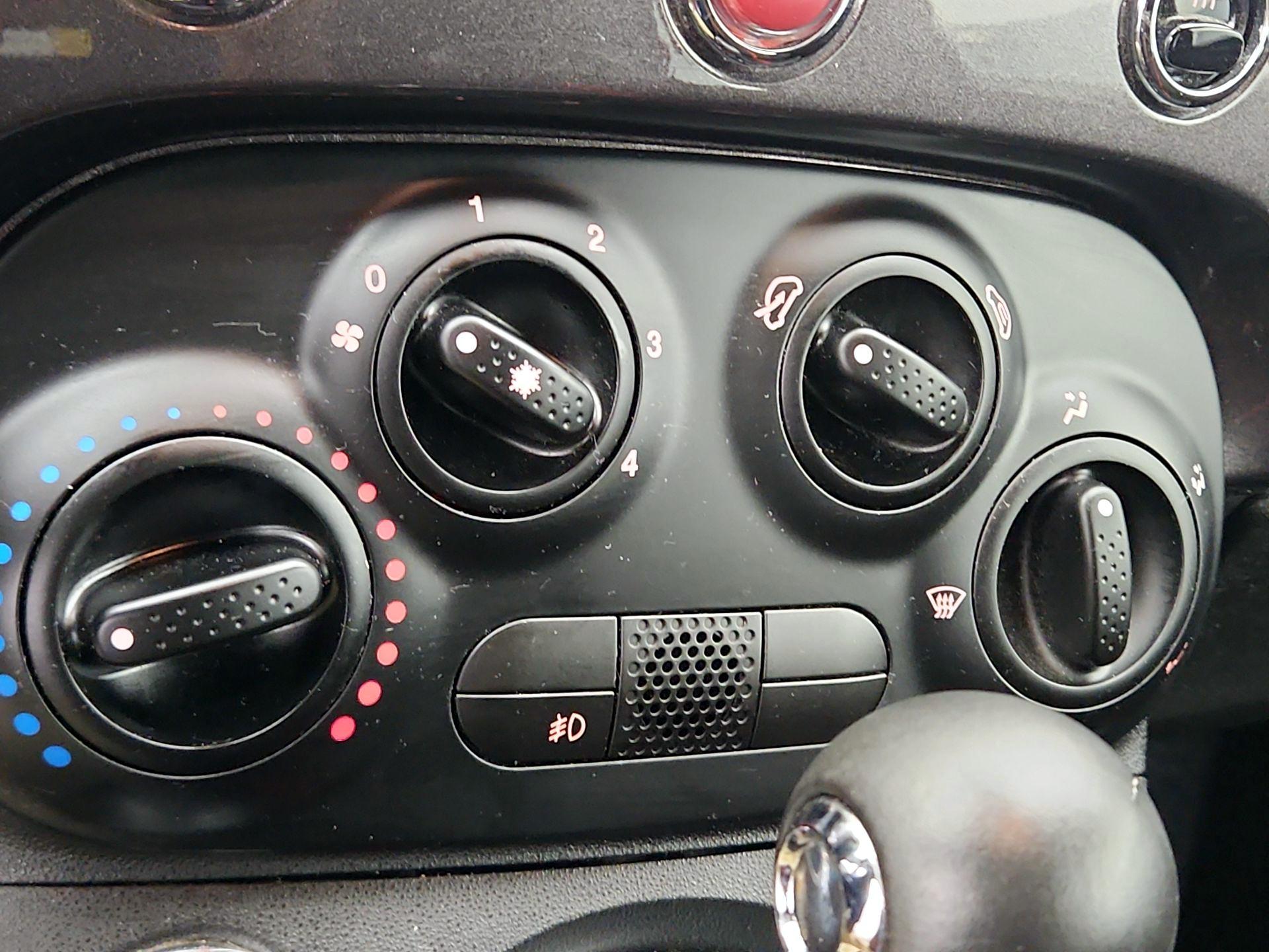Thumbnail: 2015 Fiat 500 - 15