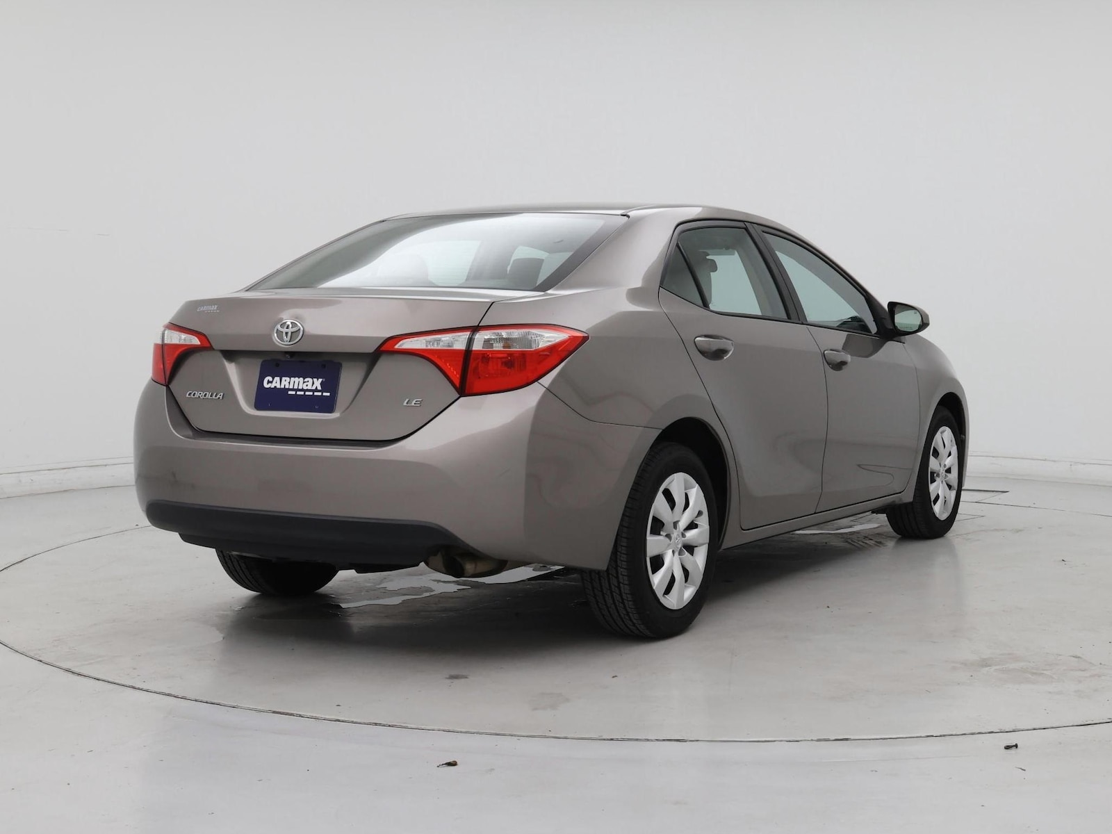 2015 Toyota Corolla LE - Photo 9