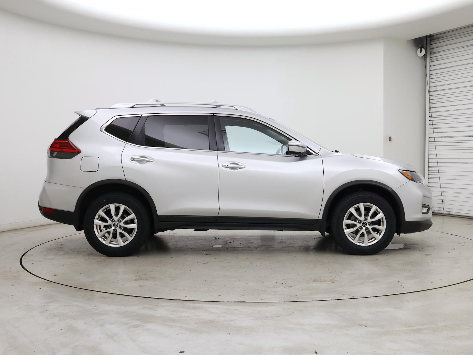 2017 Nissan Rogue SV - Photo 8