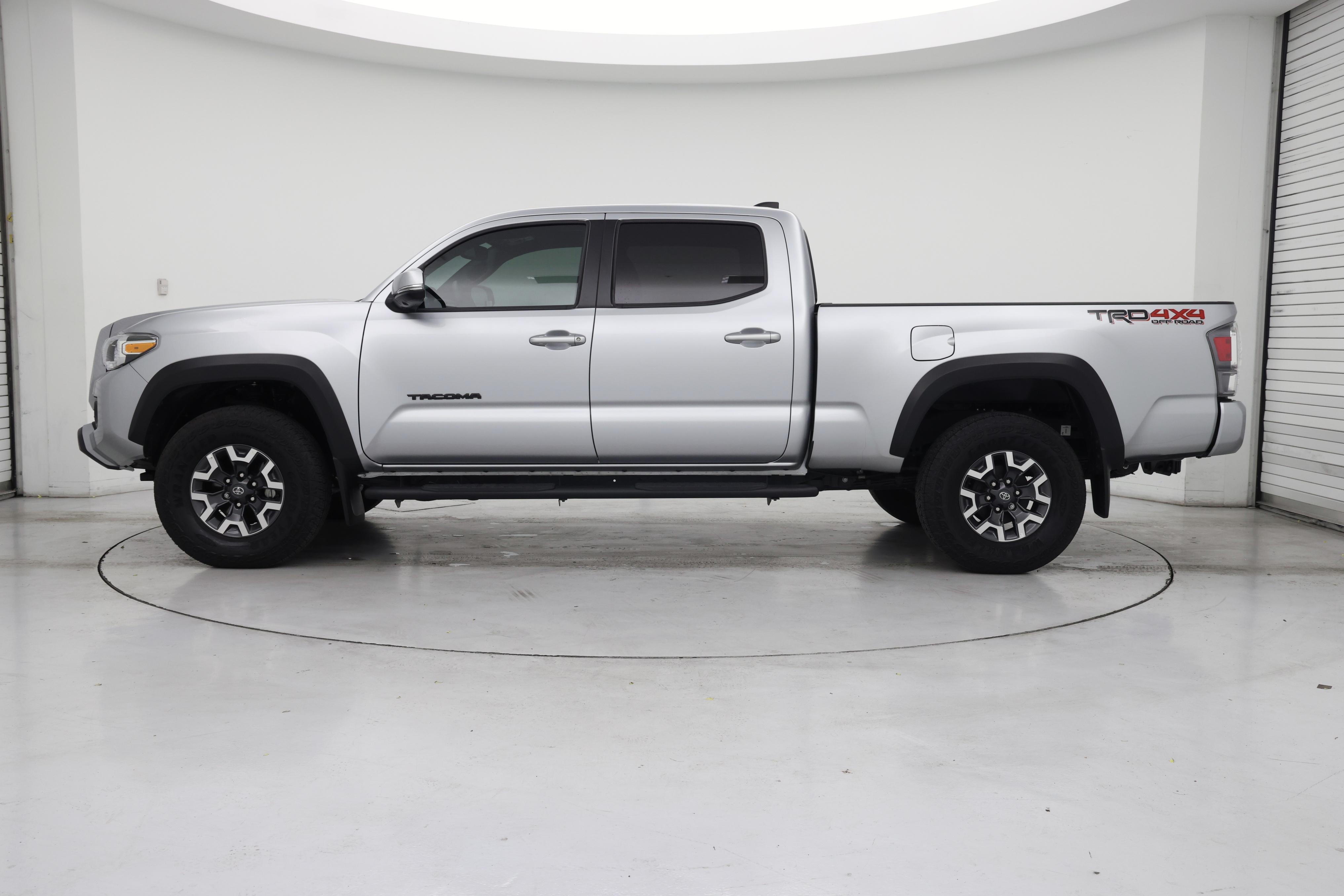 Thumbnail: 2023 Toyota Tacoma - 3