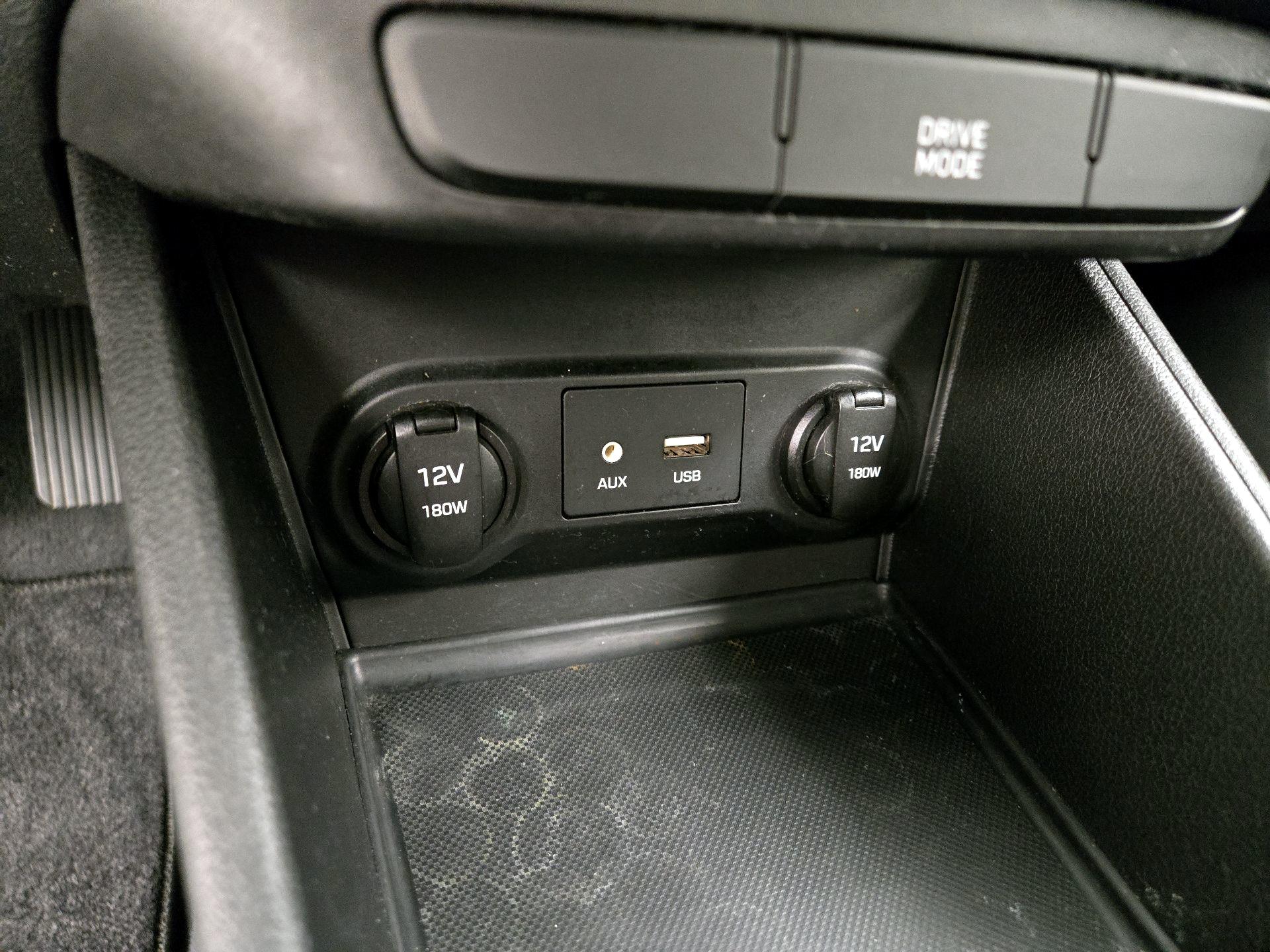 Thumbnail: 2019 Hyundai Accent - 18