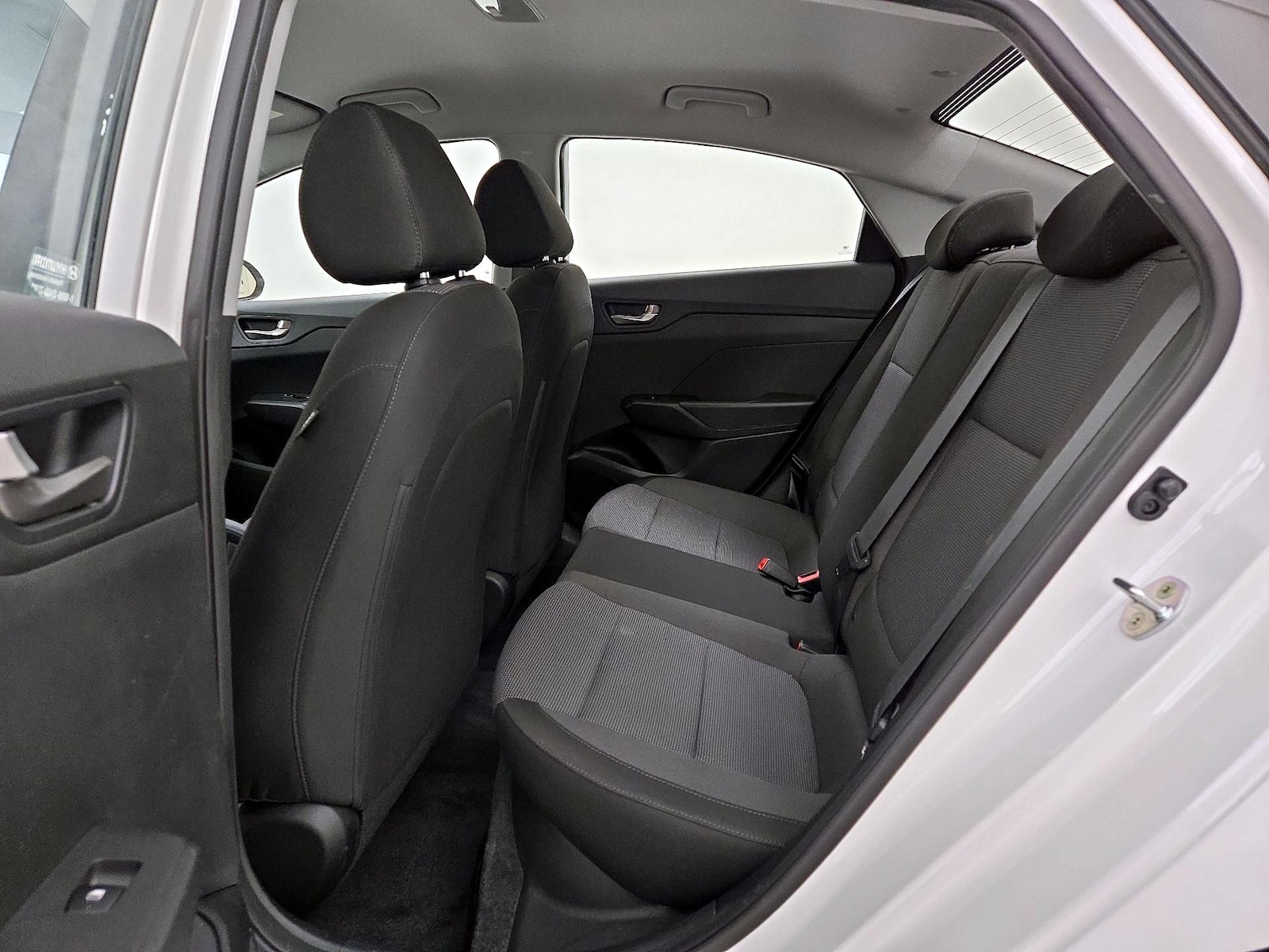 2019 Hyundai Accent SE - Photo 20
