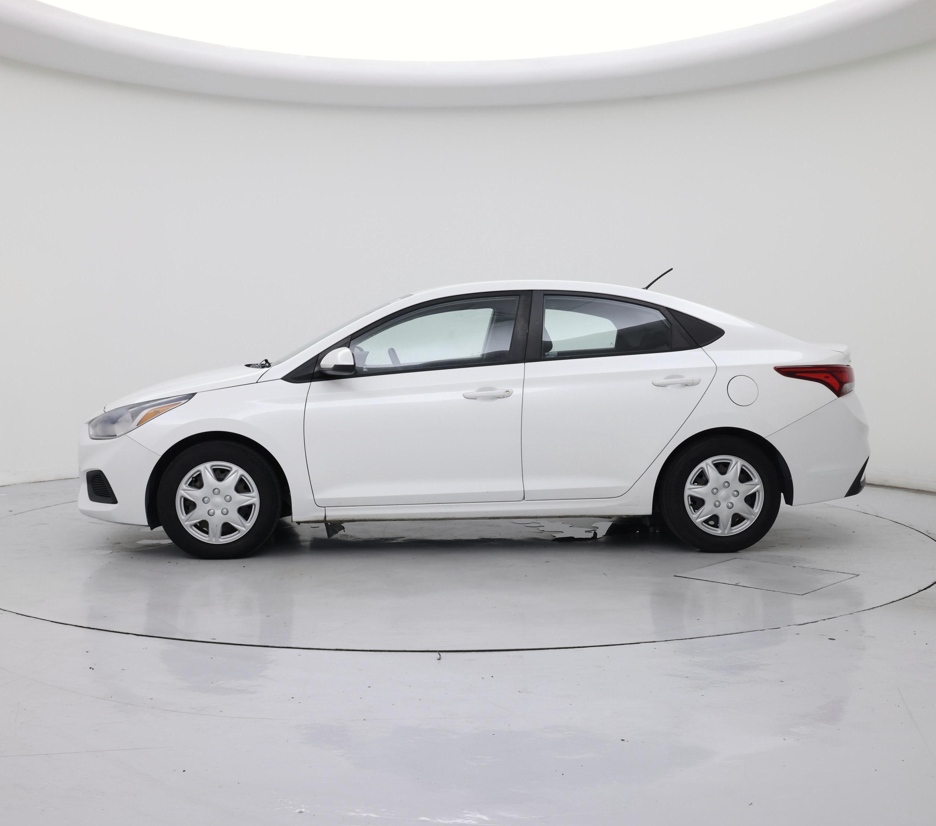 Thumbnail: 2019 Hyundai Accent - 3