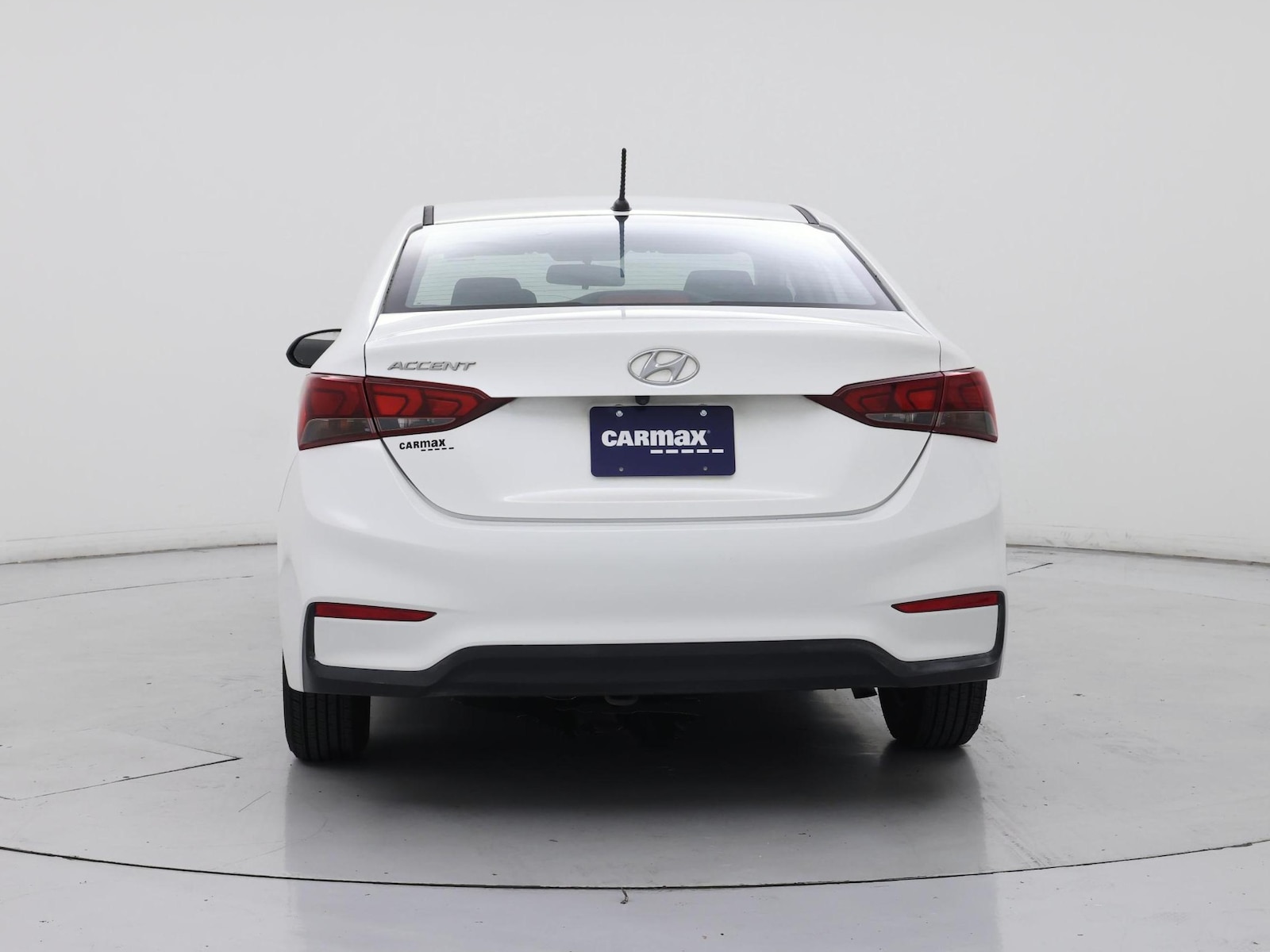 2019 Hyundai Accent SE - Photo 7