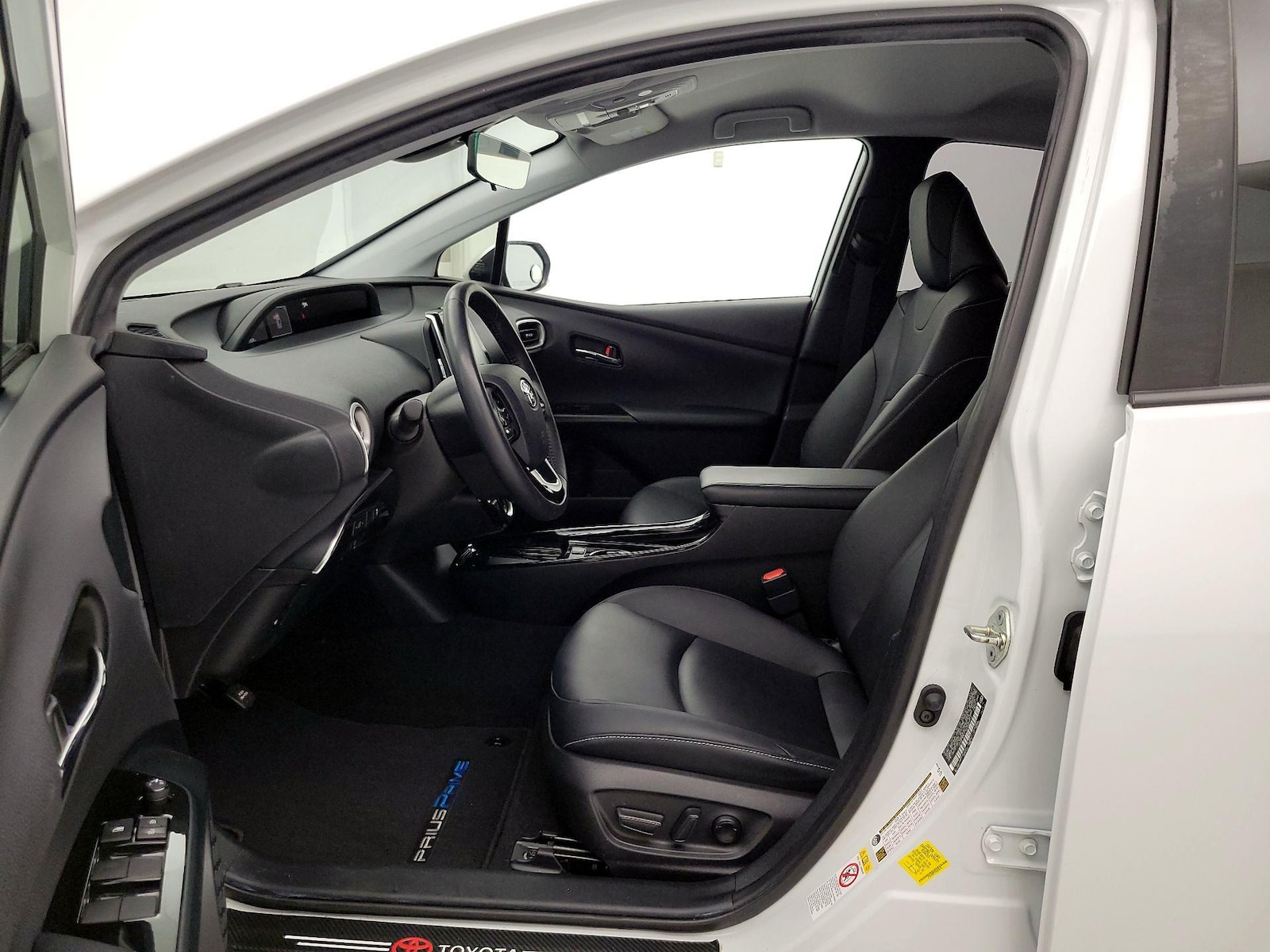 2022 Toyota Prius Prime XLE - Photo 12