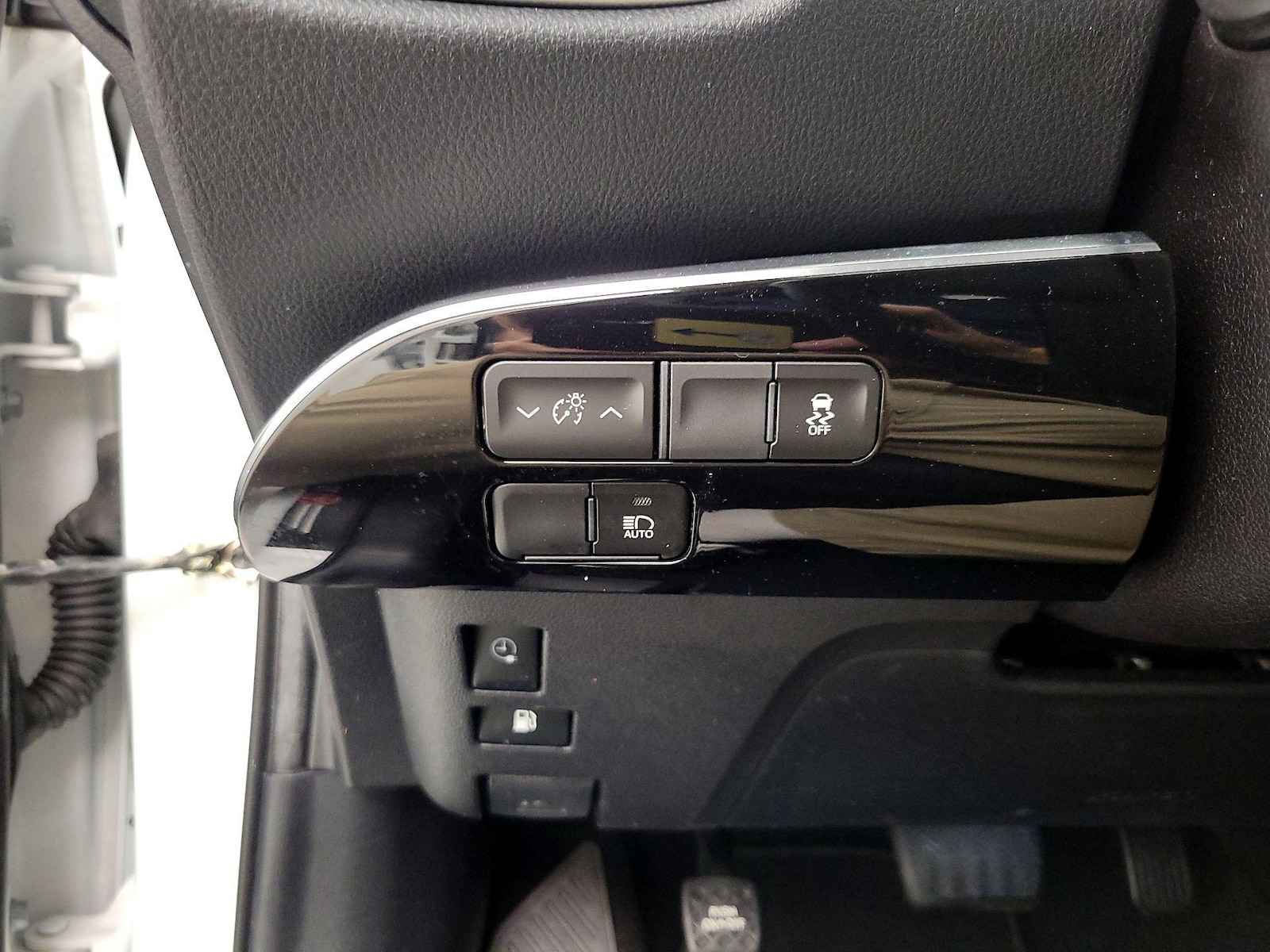 2022 Toyota Prius Prime XLE - Photo 14