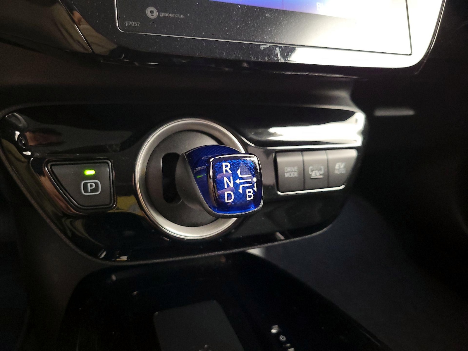 2022 Toyota Prius Prime XLE - Photo 19