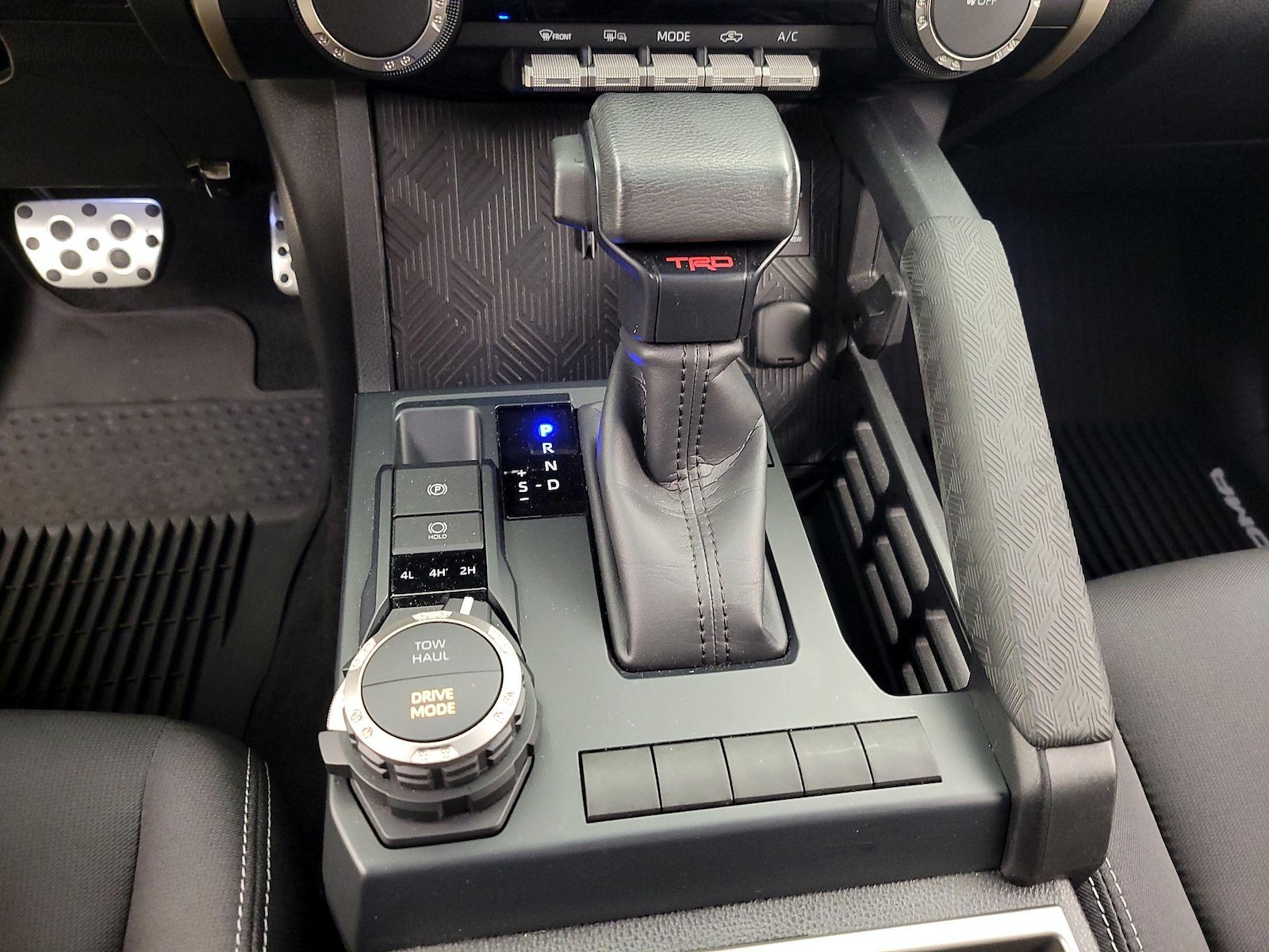 2024 Toyota Tacoma TRD Sport - Photo 18