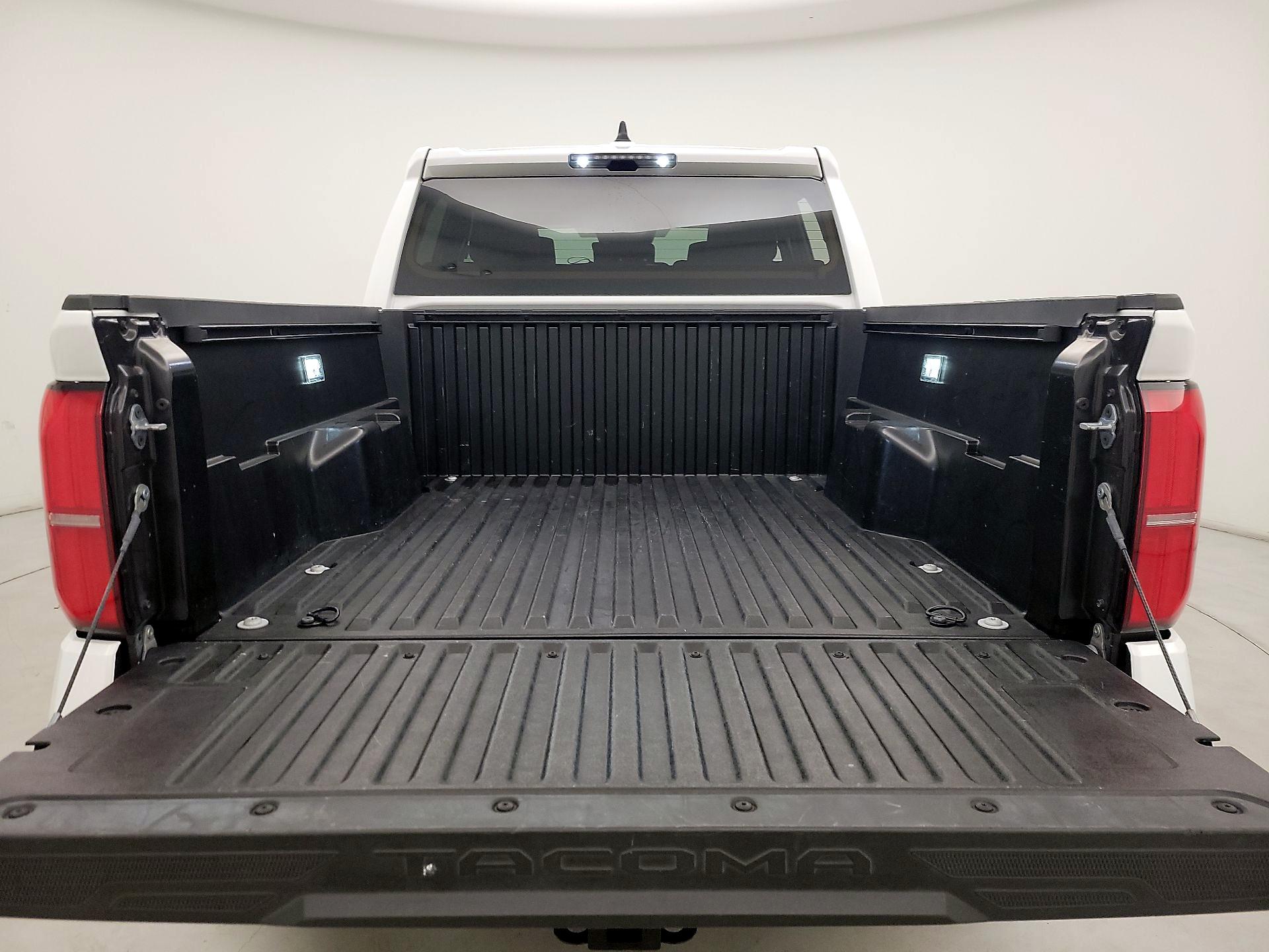 Thumbnail: 2024 Toyota Tacoma - 20