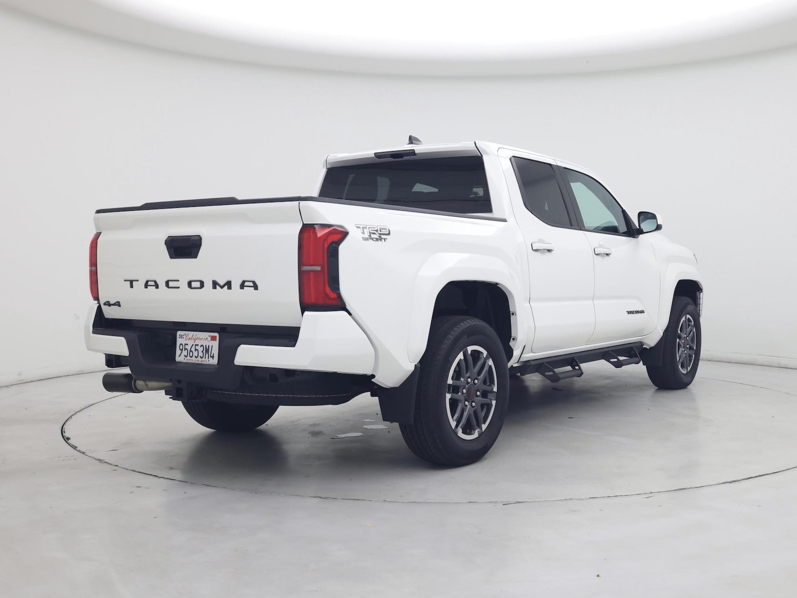 2024 Toyota Tacoma TRD Sport - Photo 9
