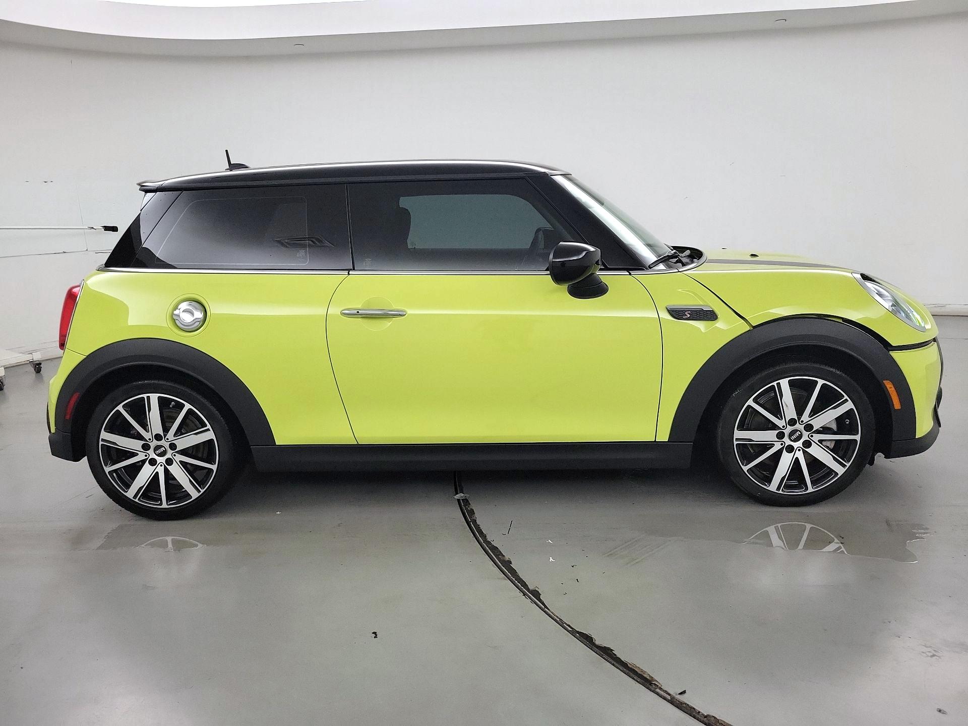 Thumbnail: 2024 MINI Cooper Hardtop - 4