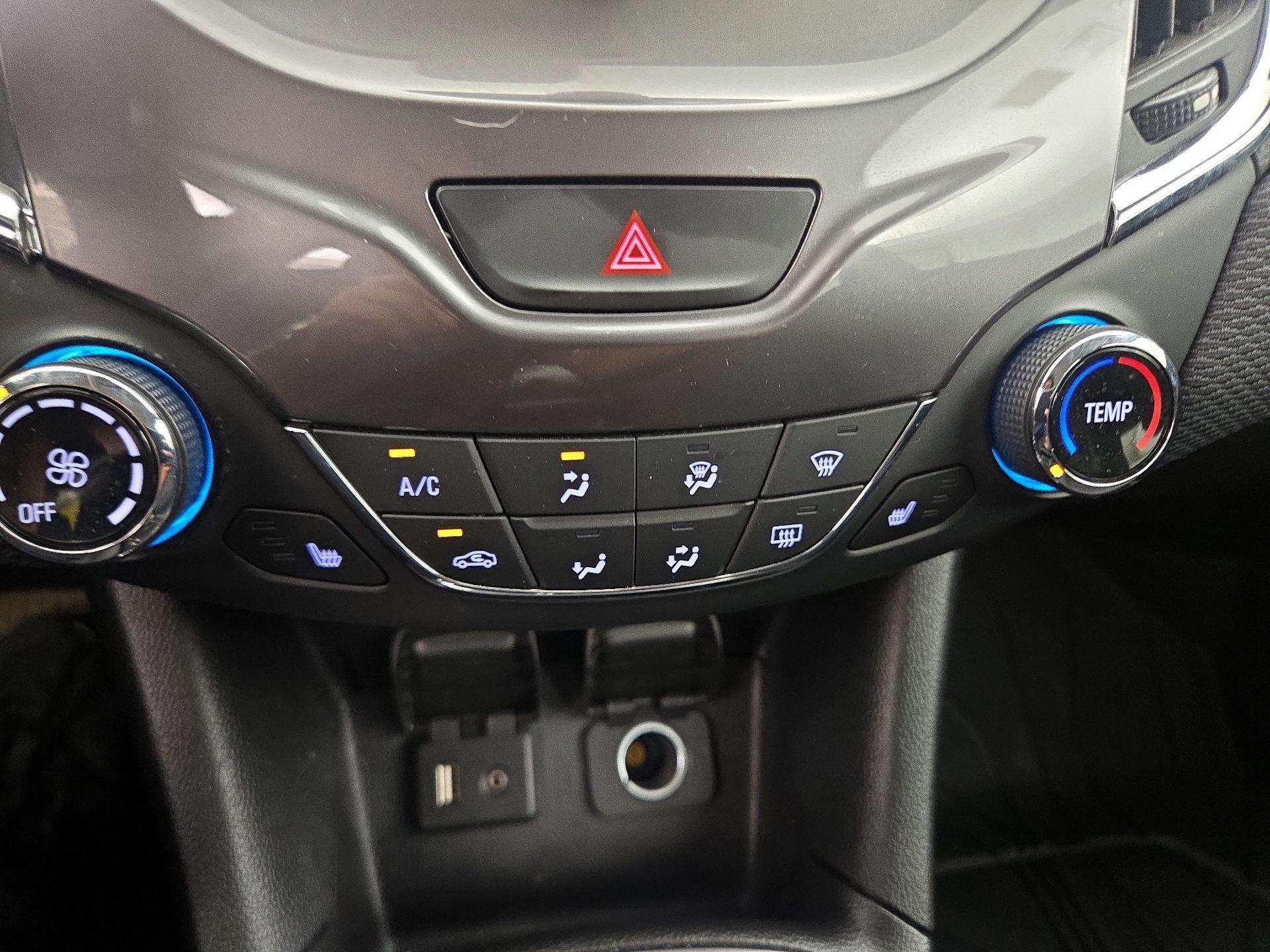 Thumbnail: 2018 Chevrolet Cruze - 16
