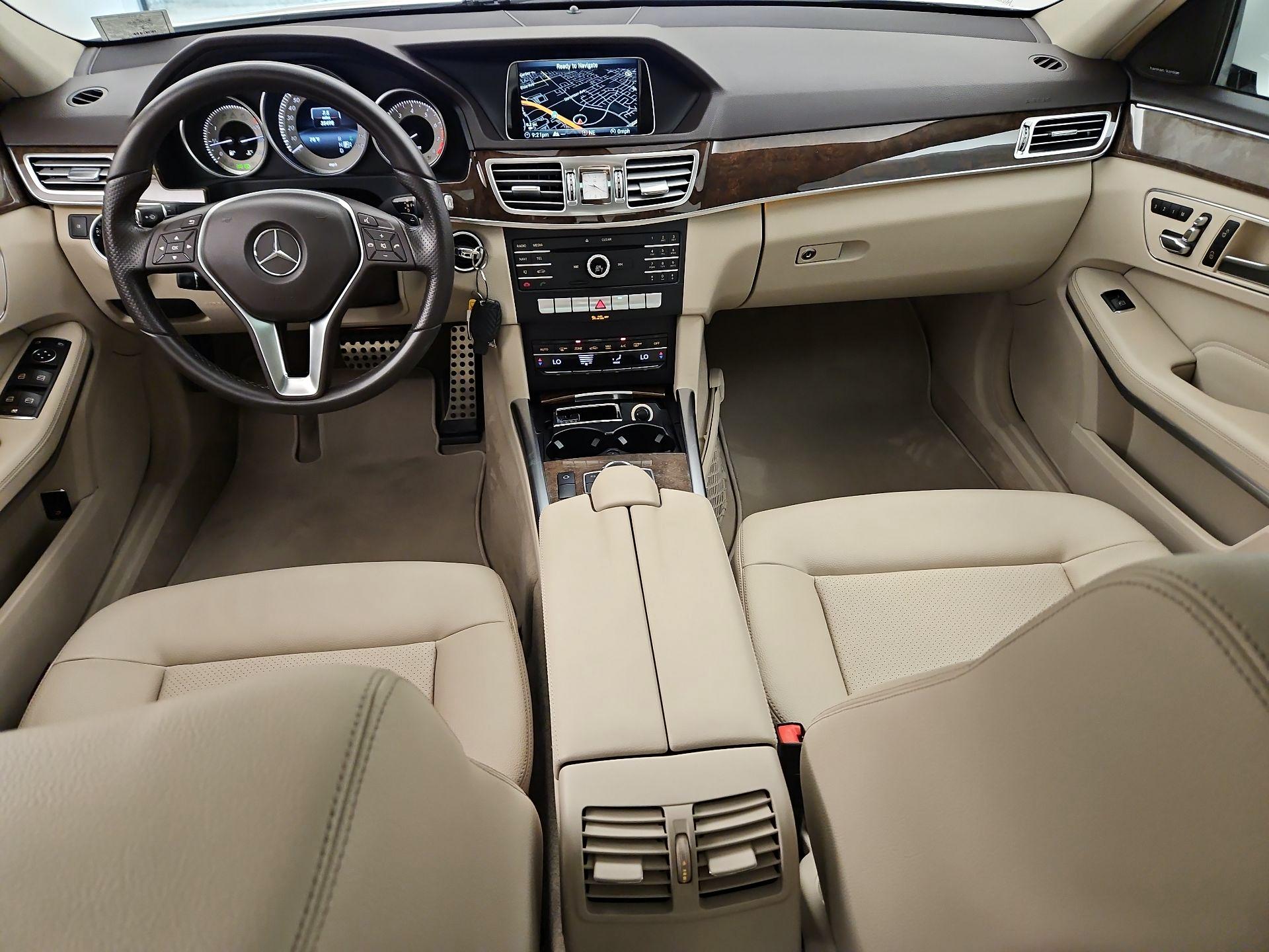 Thumbnail: 2016 Mercedes-Benz E-Class - 9