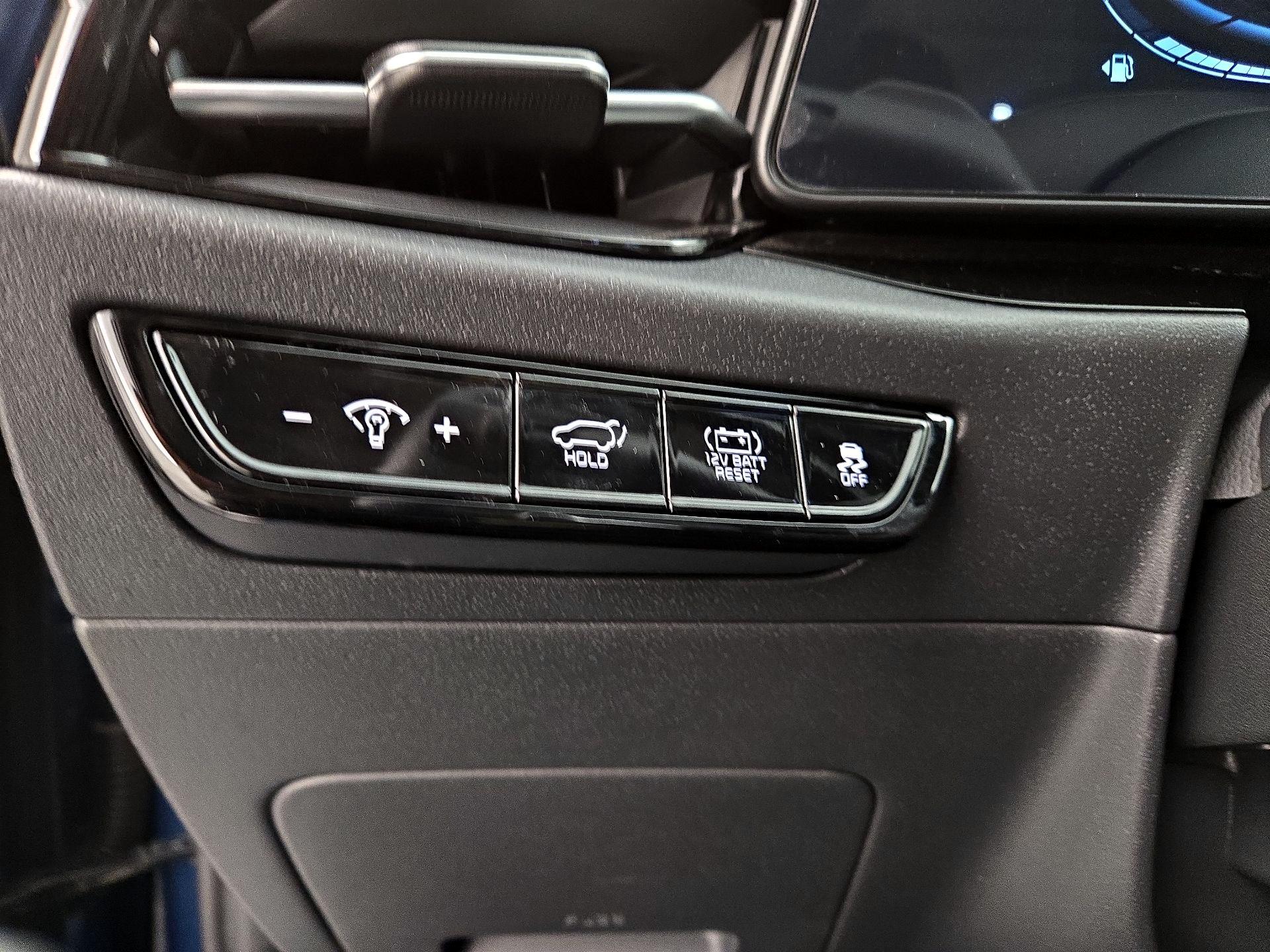 Thumbnail: 2024 Kia Niro - 13