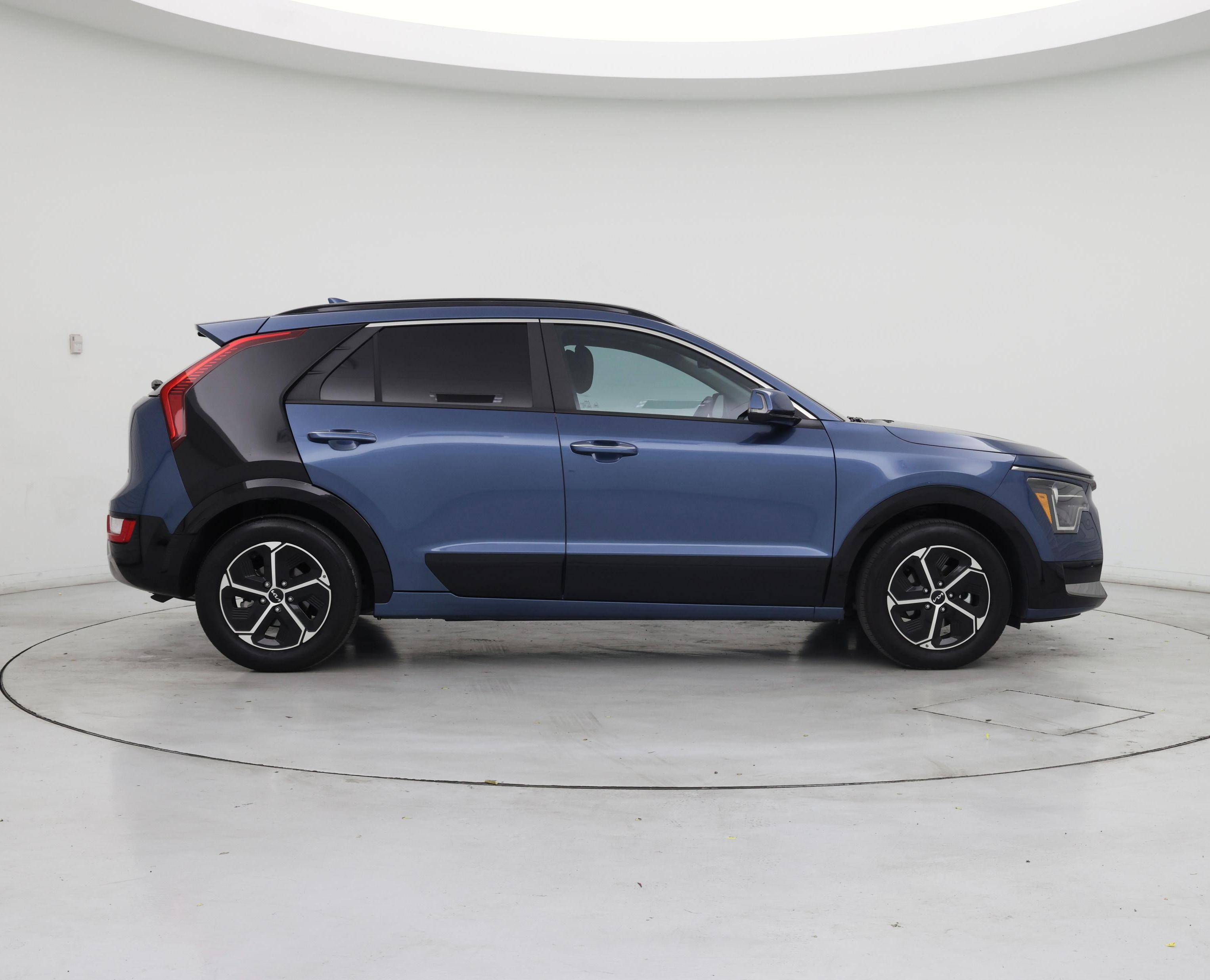 Thumbnail: 2024 Kia Niro - 7