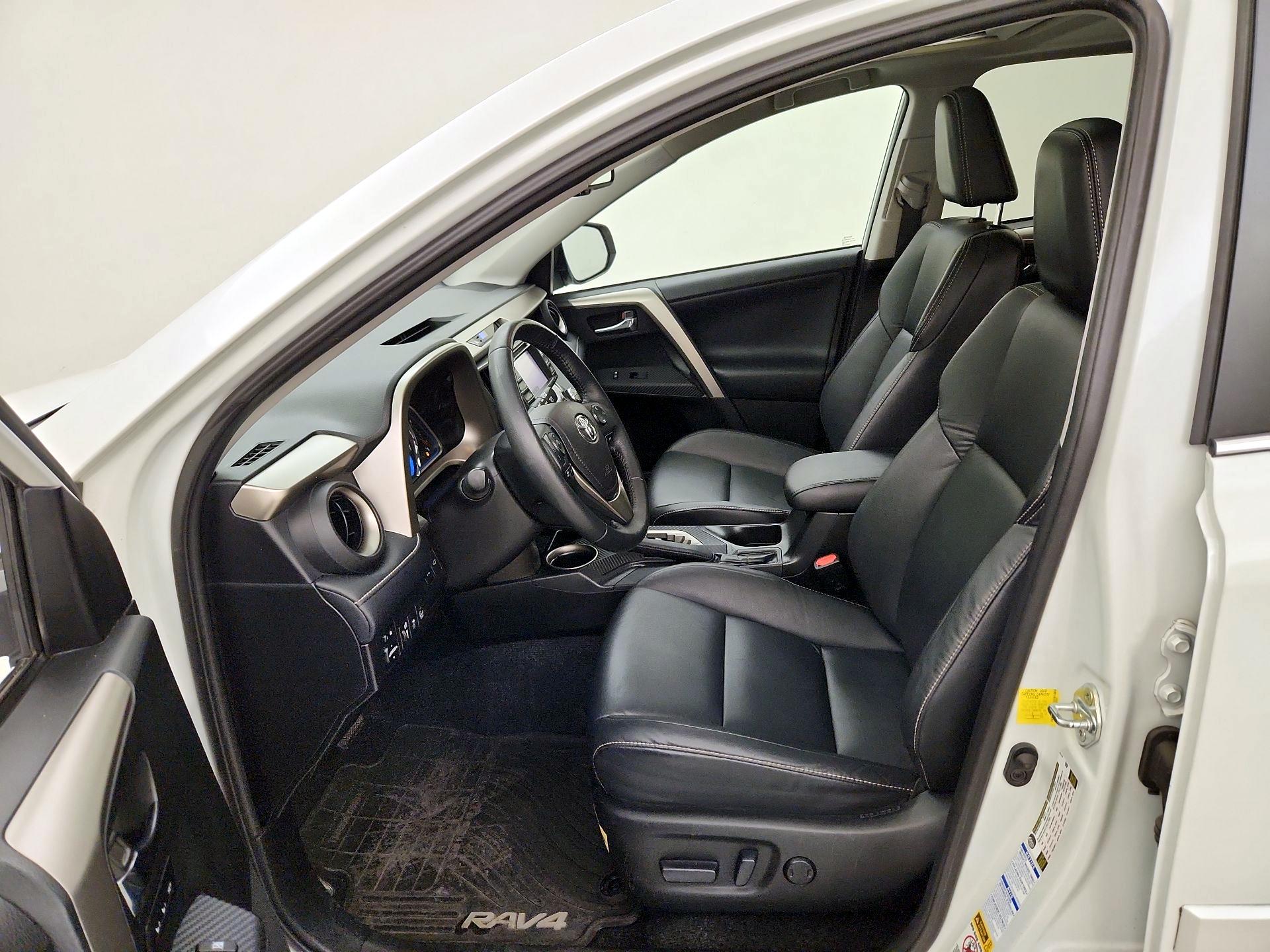 Thumbnail: 2014 Toyota RAV4 - 11