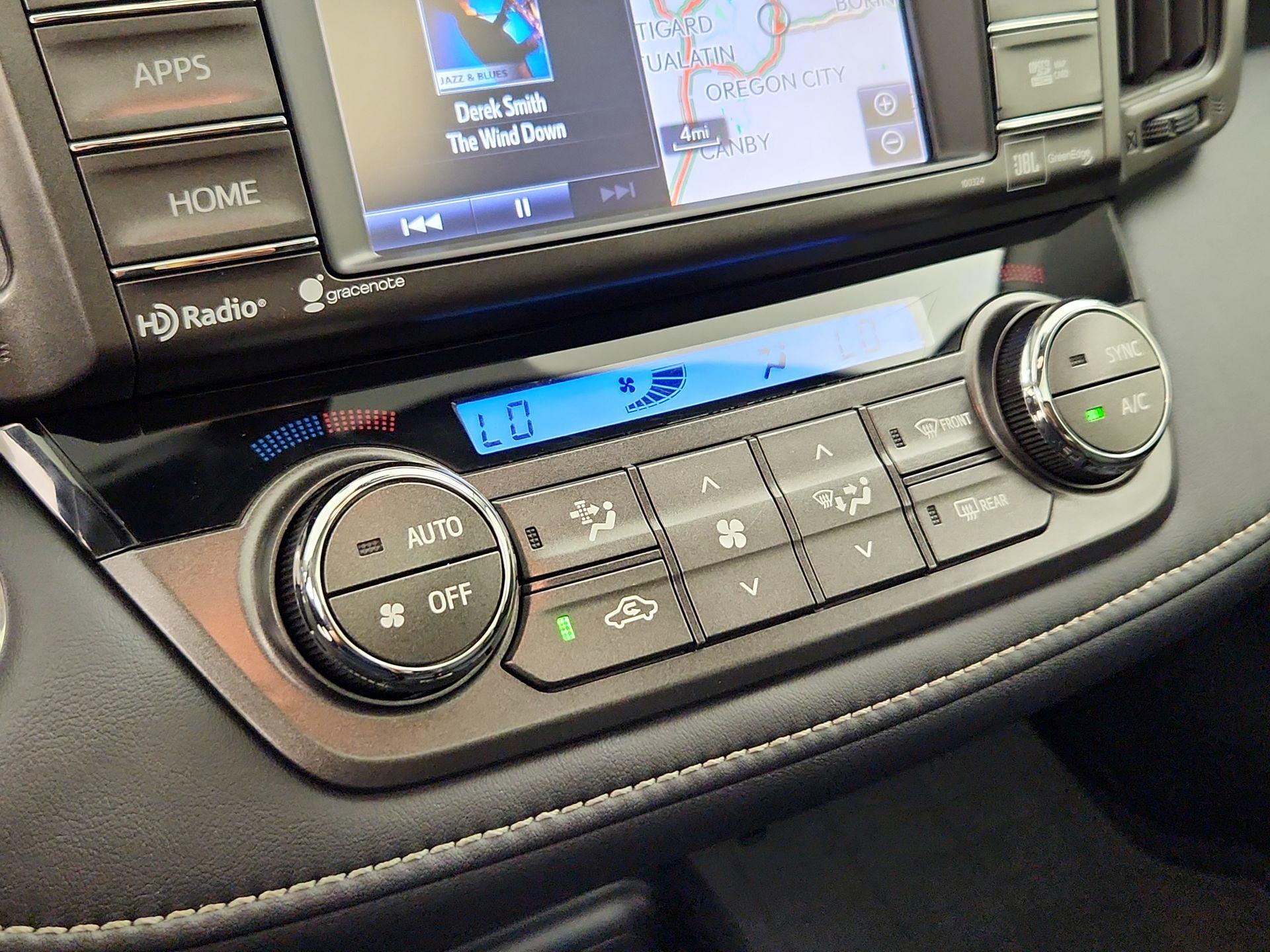 Thumbnail: 2014 Toyota RAV4 - 17
