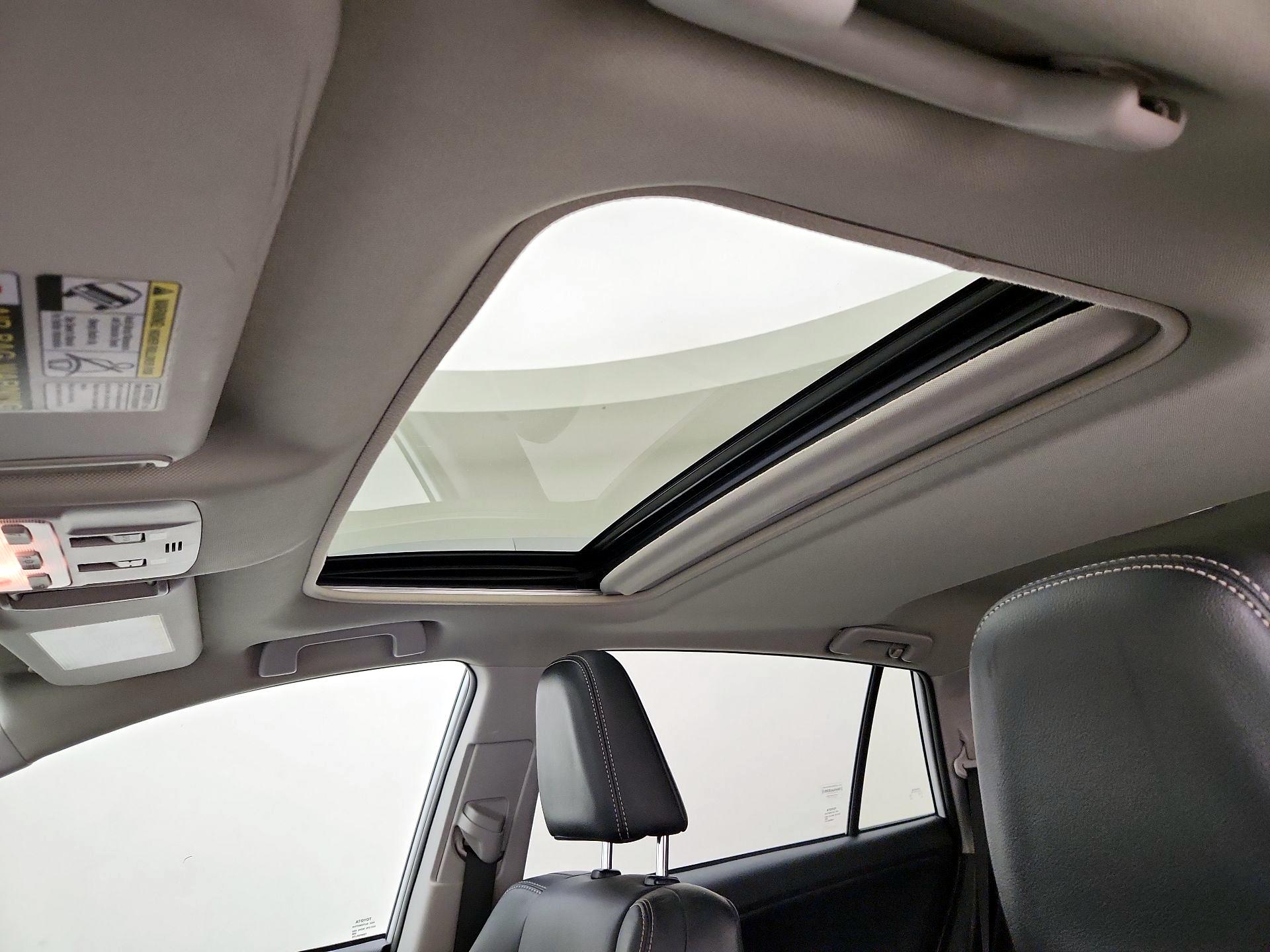 Thumbnail: 2014 Toyota RAV4 - 20