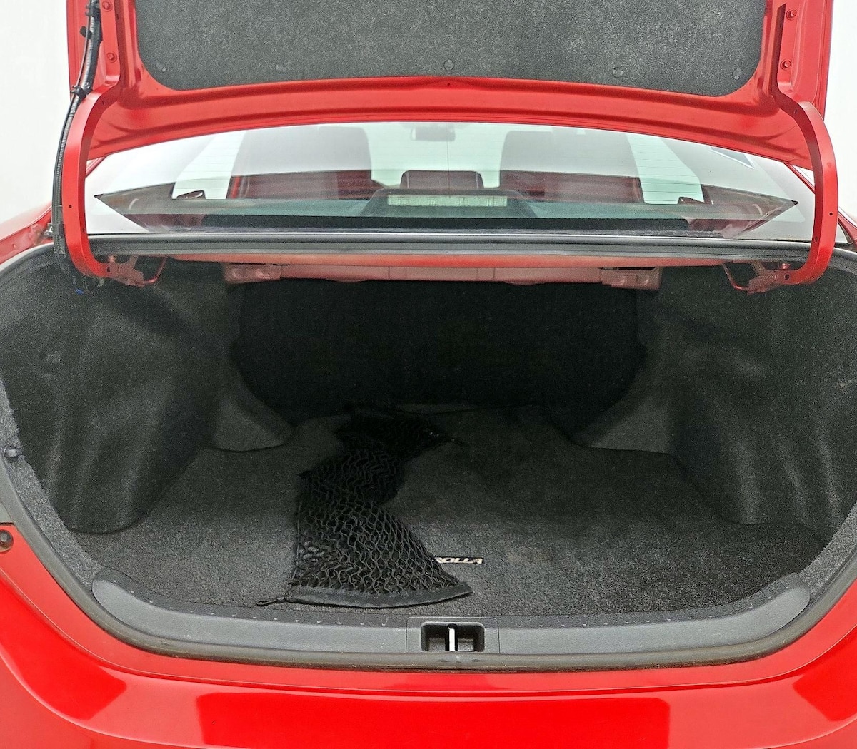 Trunk/Cargo (Seats Up)