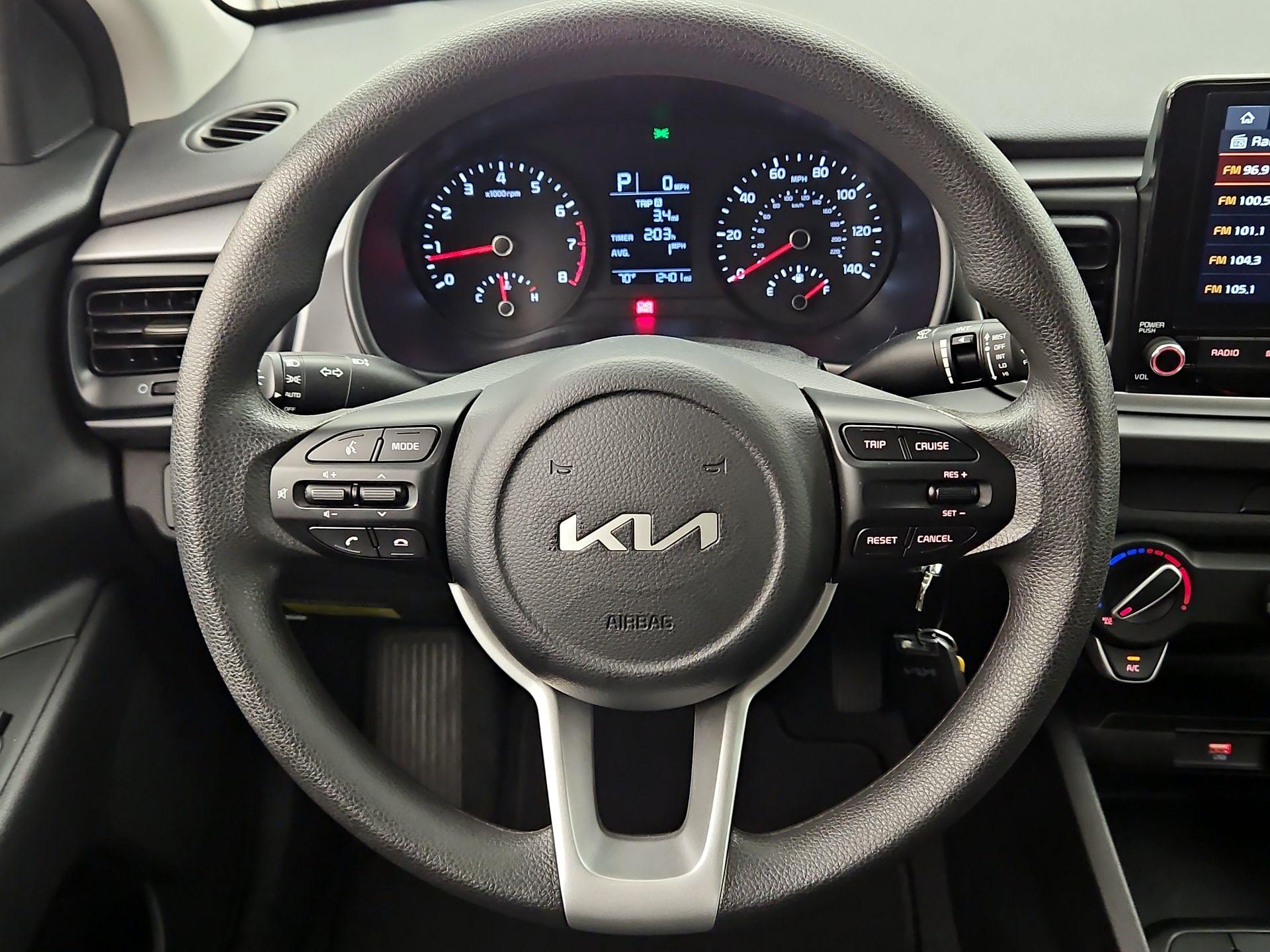 Thumbnail: 2023 Kia Rio - 10