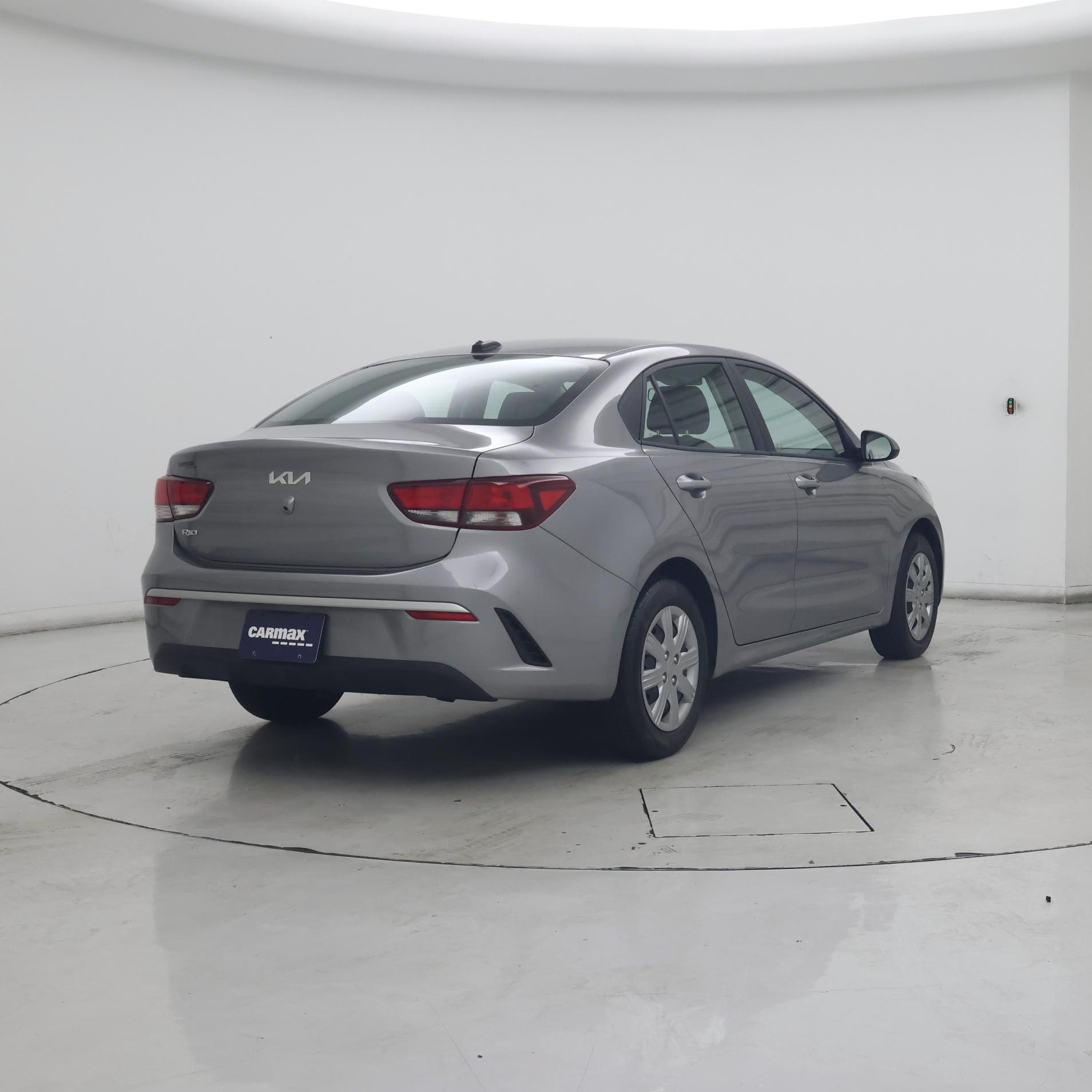 Thumbnail: 2023 Kia Rio - 8