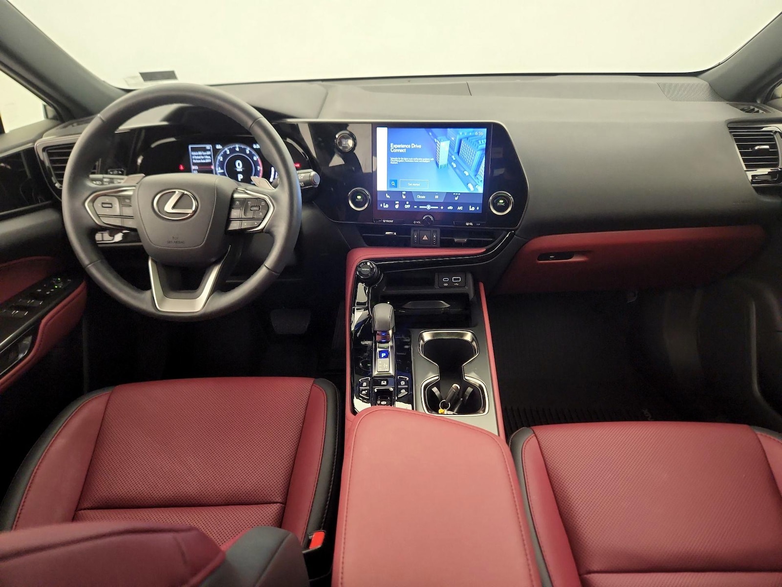 2025 Lexus NX 350 - Photo 10