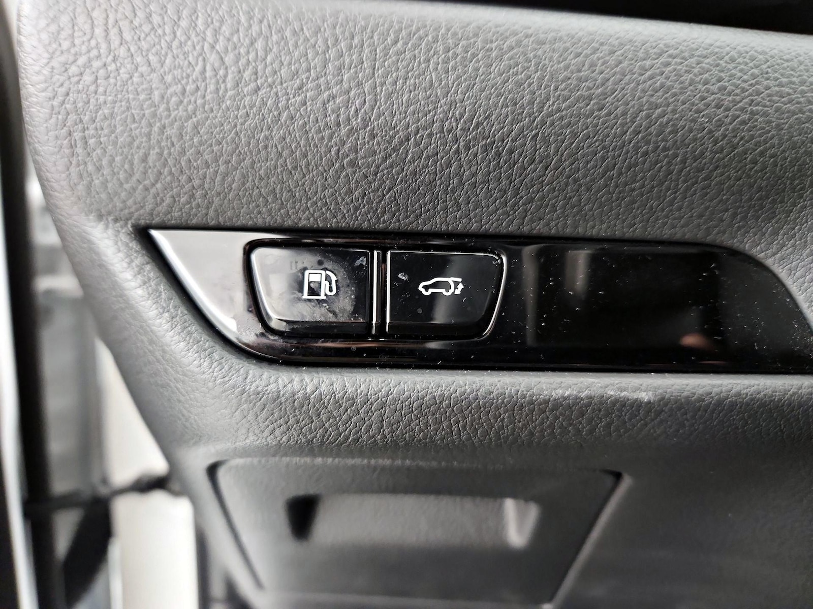 2025 Lexus NX 350 - Photo 14