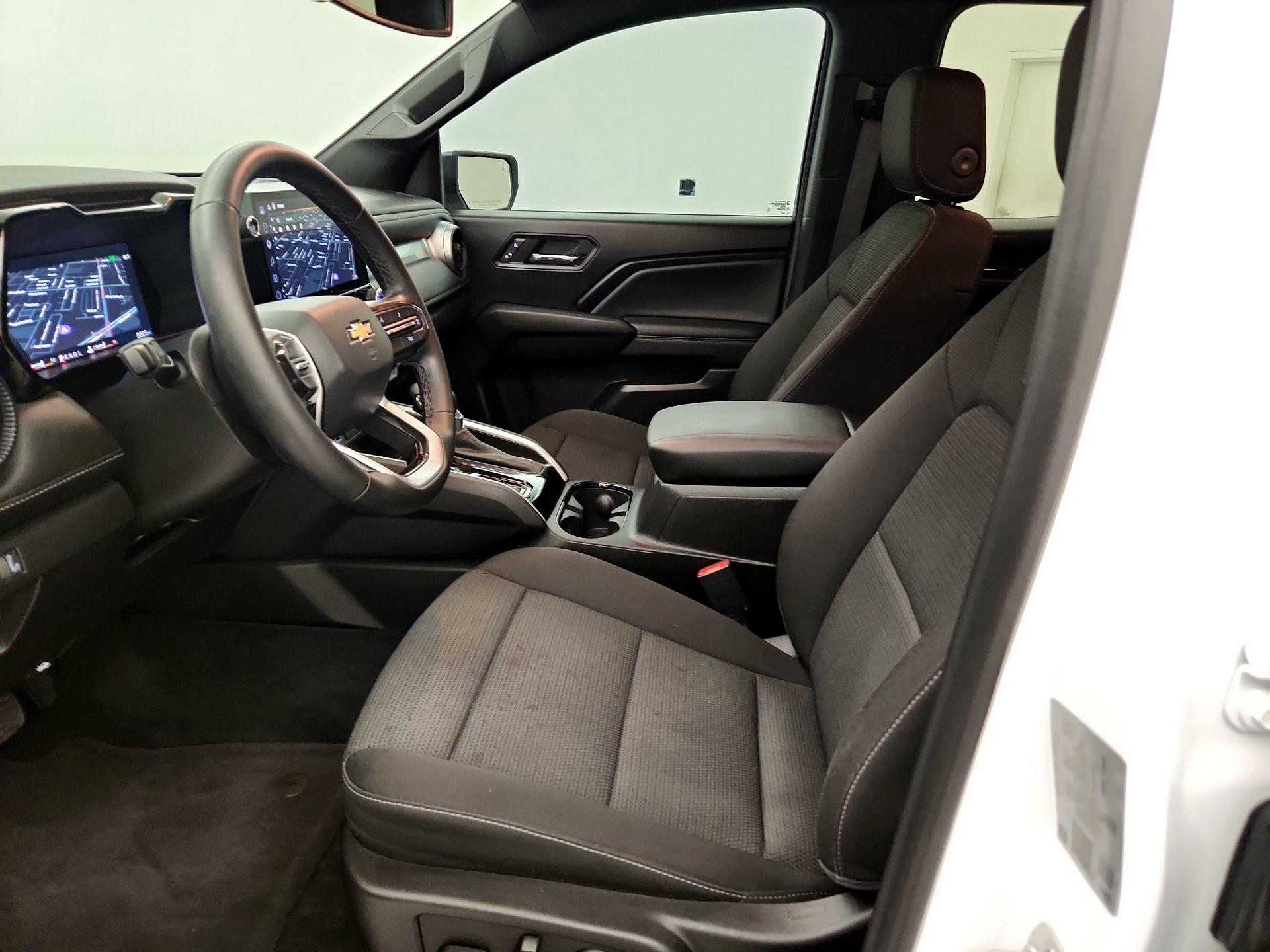 Thumbnail: 2025 Chevrolet Colorado - 11