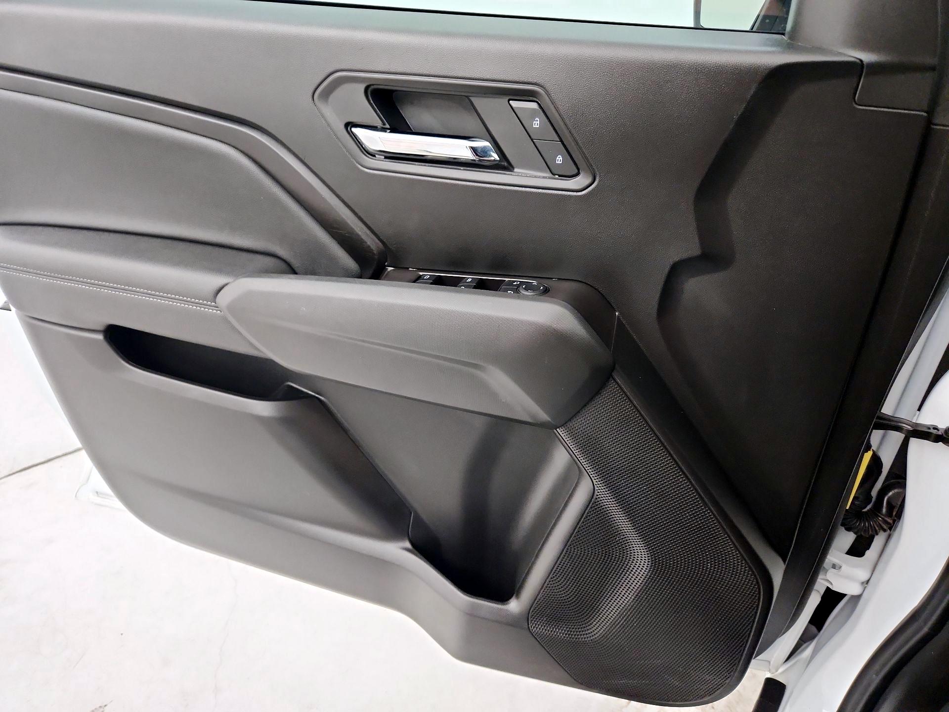 Thumbnail: 2025 Chevrolet Colorado - 12