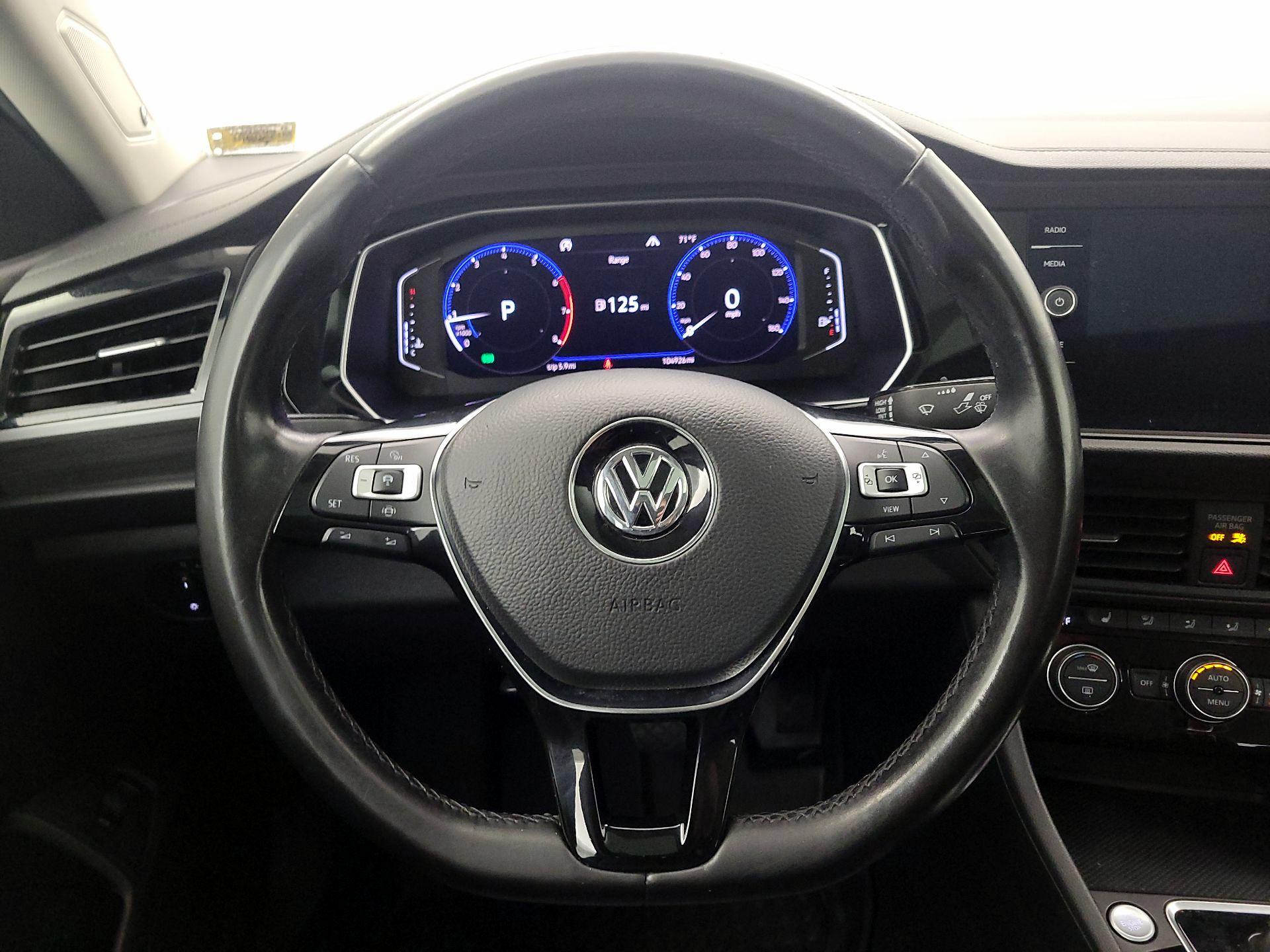 Thumbnail: 2019 Volkswagen Jetta - 10