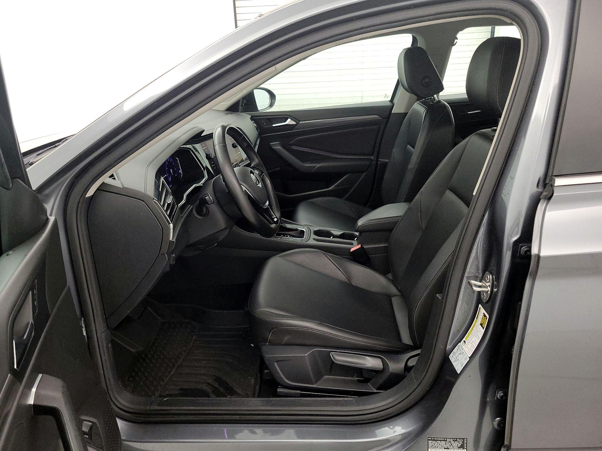 Thumbnail: 2019 Volkswagen Jetta - 11