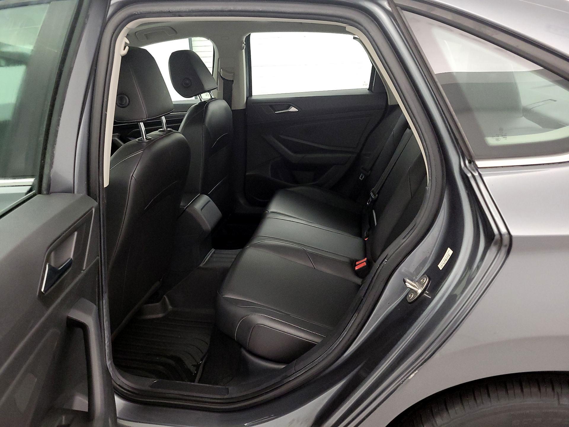 Thumbnail: 2019 Volkswagen Jetta - 19