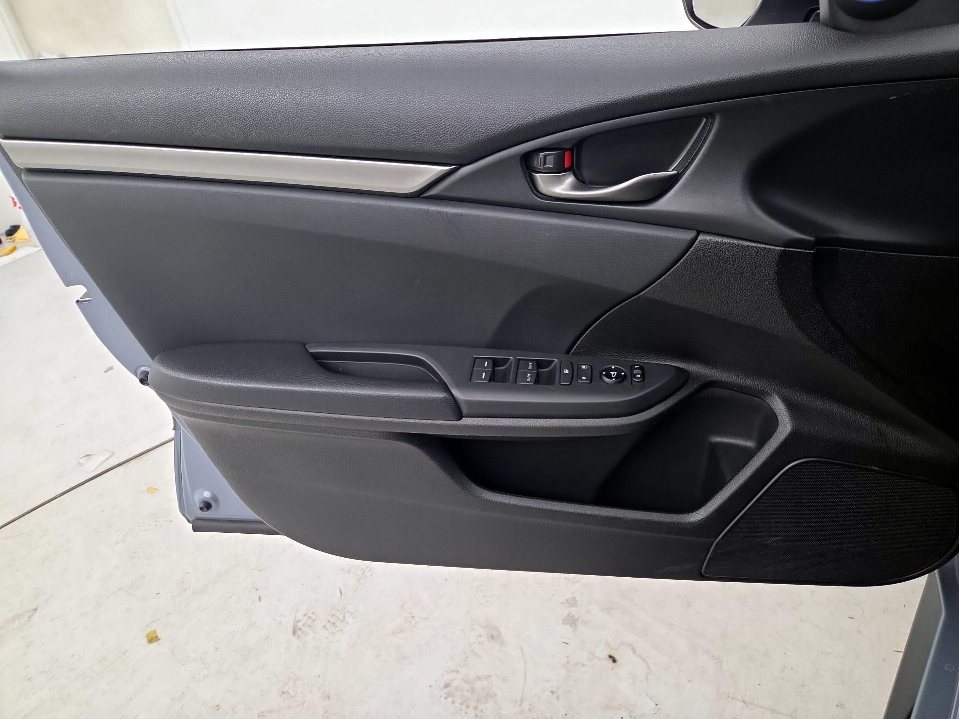 Thumbnail: 2020 Honda Civic - 12